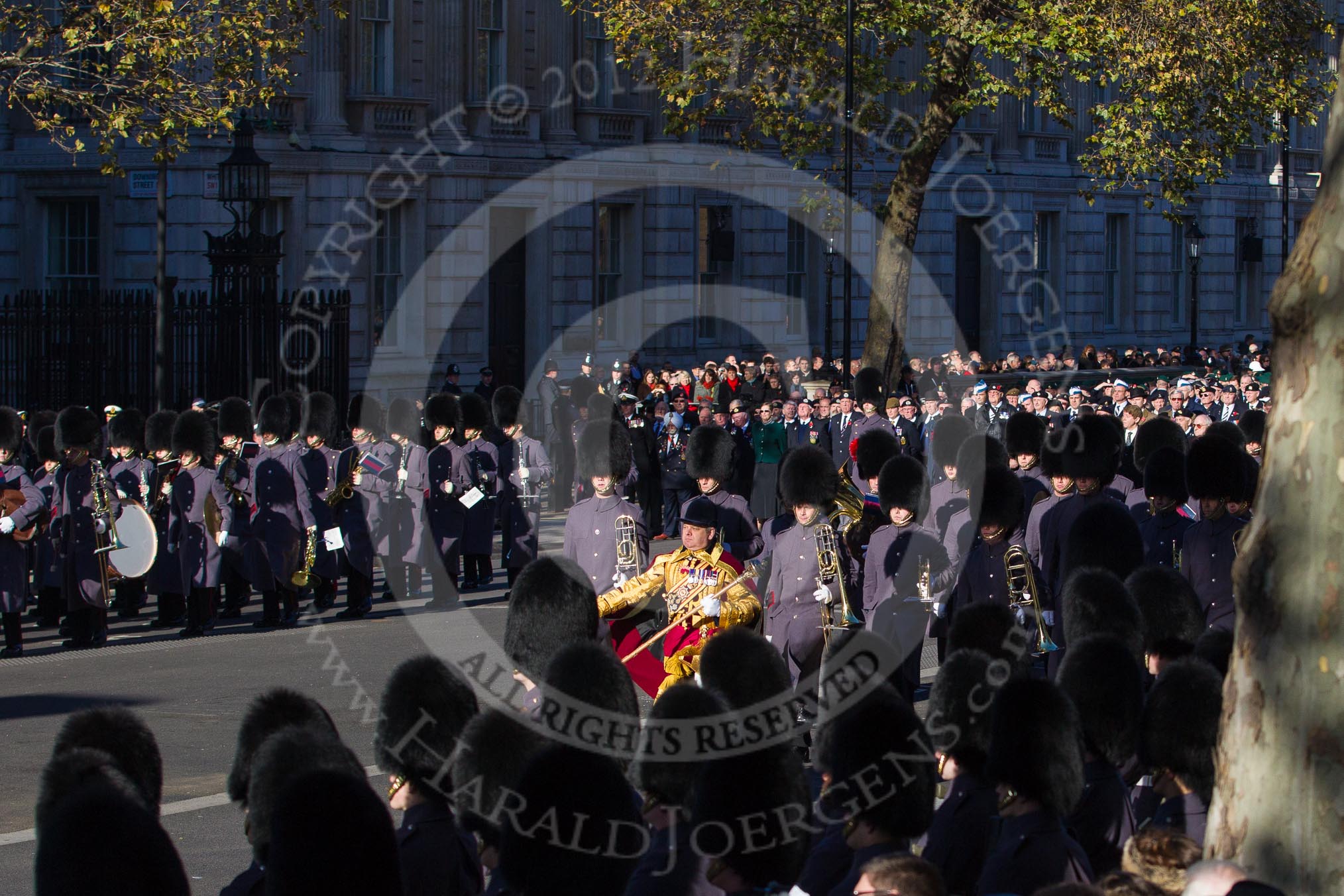 Photo 1211111132101D49565HaraldJoergens Remembrance Sunday 2012 Cenotaph March Past: The Massed Bands have changing direction, leading the band on the southern side of Whitehall Drum Major Stephen Staite, Grenadier Guards..
Whitehall, Cenotaph,
London SW1,
United Kingdom,
on 11 November 2012 at 11:32, image #29