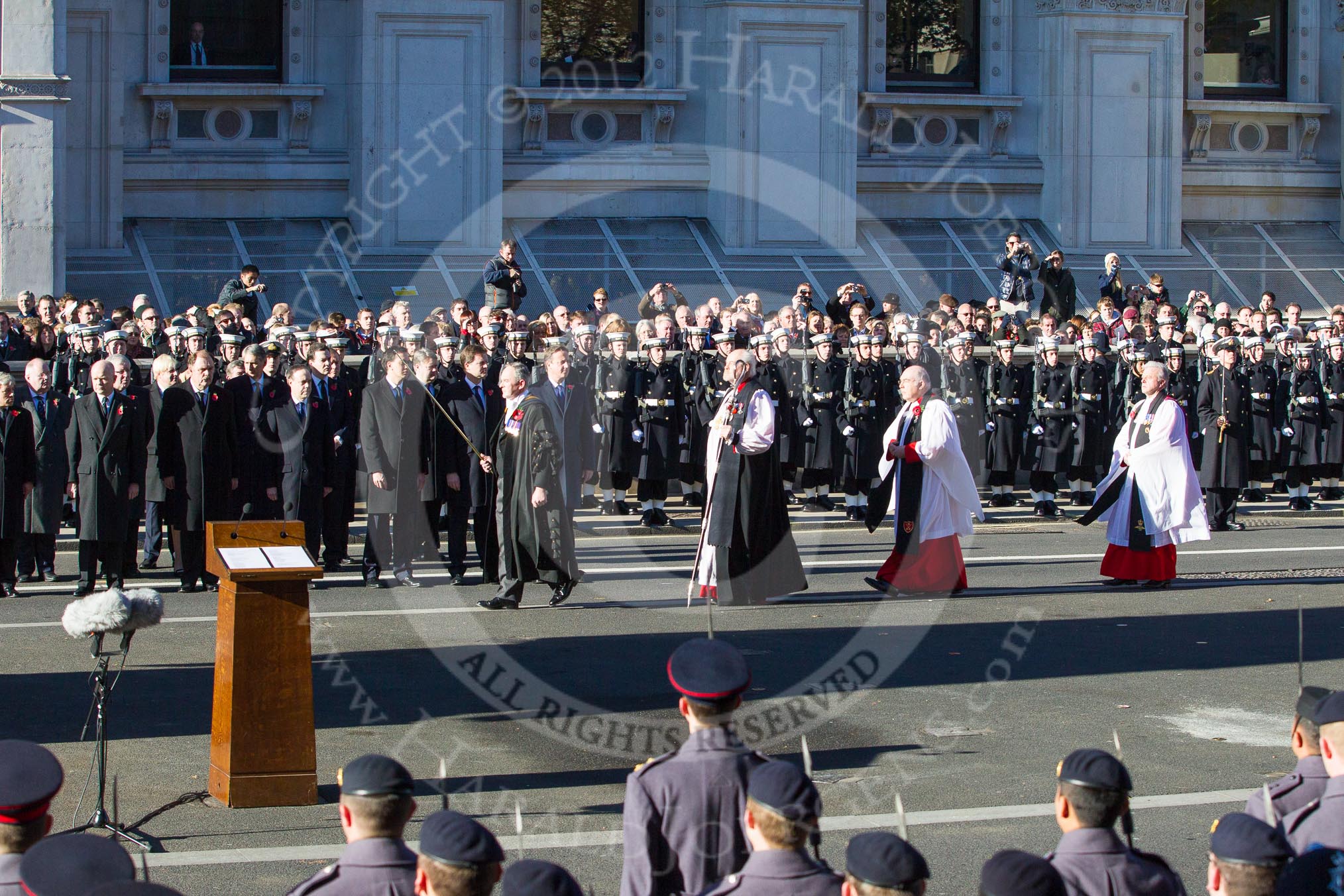Led by the Forces Chaplain, the procession is leaving Whitehall towards the Foreign- and Commonwealth Office building.