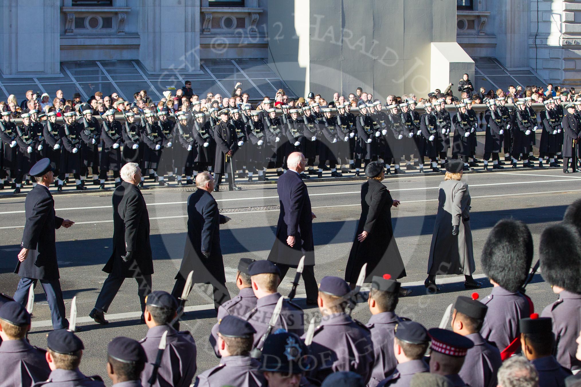 The first group returnes from the Cenotaph.