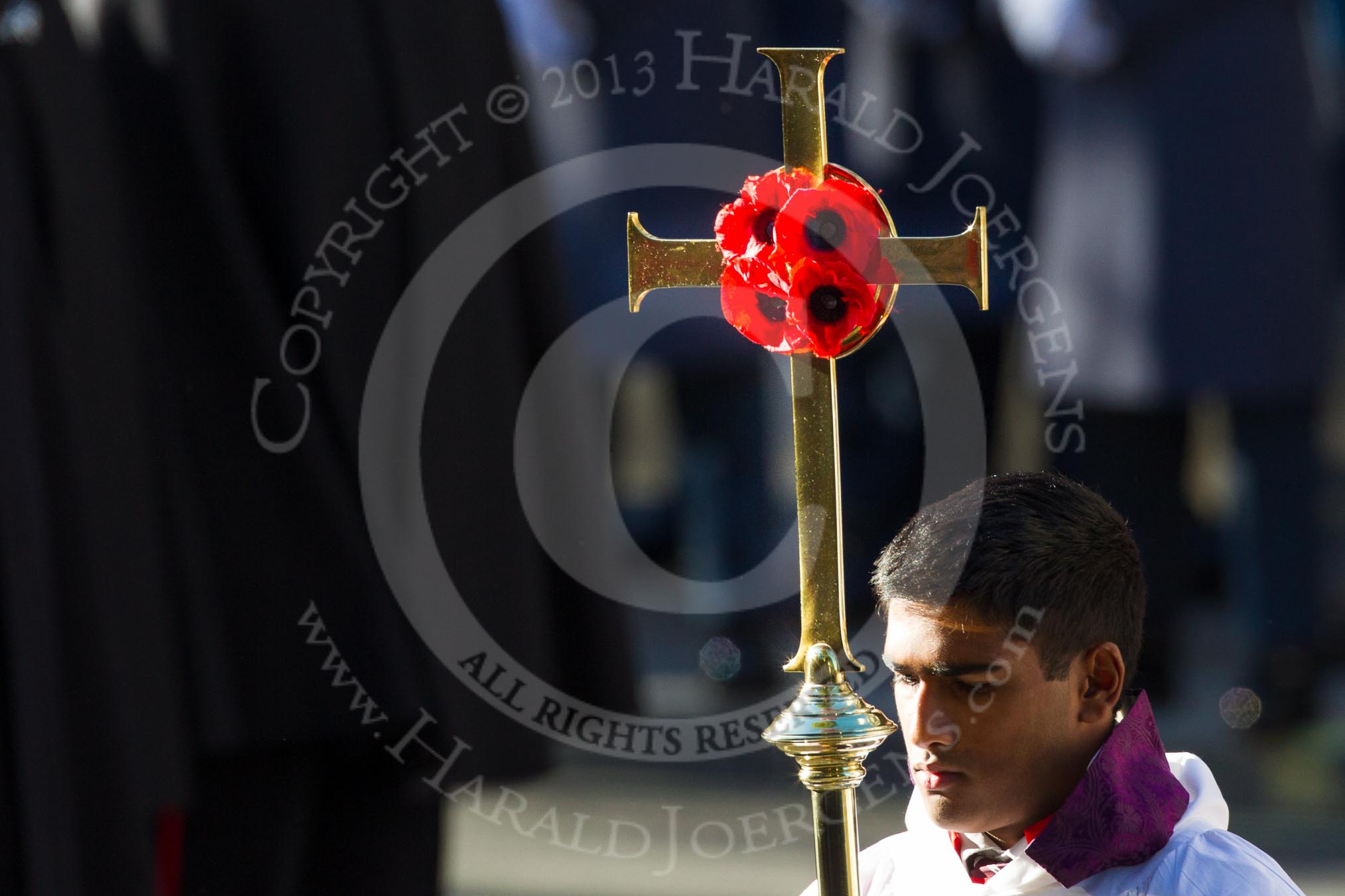 The Cross Bearer, Johan de Silva, with the focus on the cross with the four poppies.