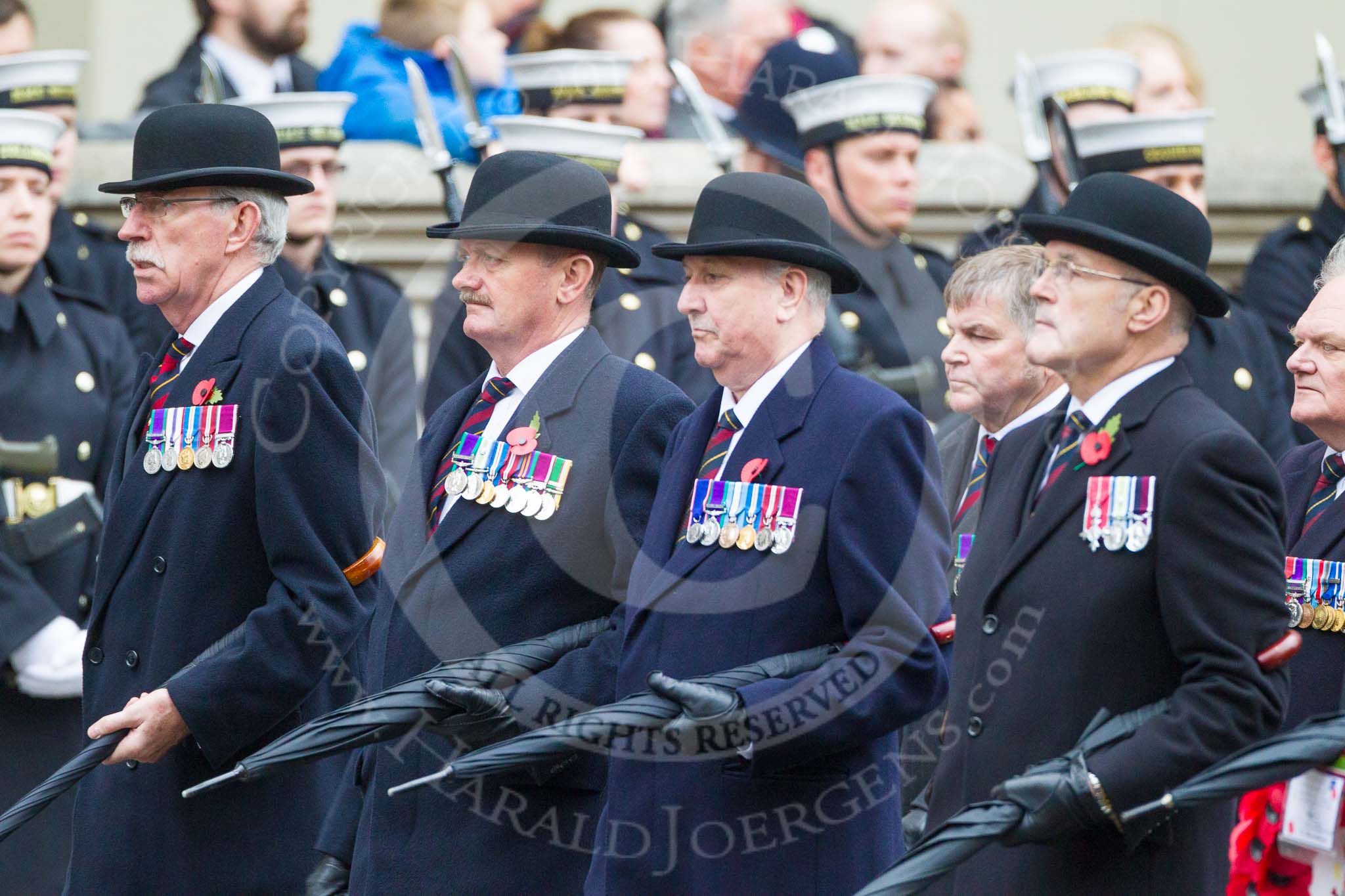 Remembrance Sunday at the Cenotaph 2015: Group F5, Queen's Bodyguard of The Yeoman of The Guard.
Cenotaph, Whitehall, London SW1,
London,
Greater London,
United Kingdom,
on 08 November 2015 at 12:04, image #1023