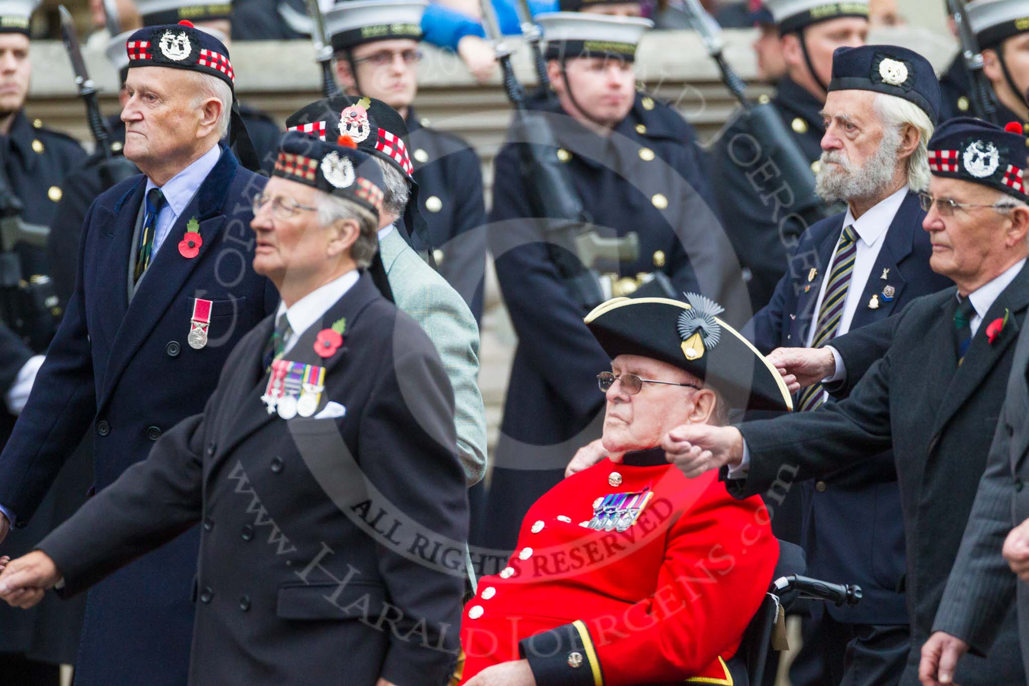 Remembrance Sunday at the Cenotaph 2015: Group A6, Gordon Highlanders Association.
Cenotaph, Whitehall, London SW1,
London,
Greater London,
United Kingdom,
on 08 November 2015 at 12:10, image #1220