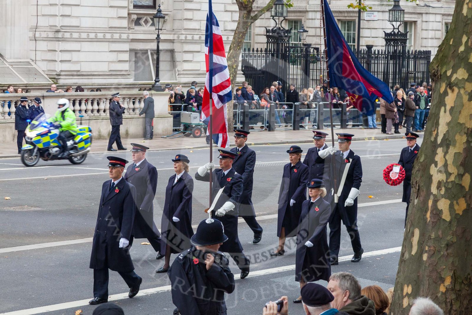 Remembrance Sunday 2015 at the London Cenotaph in Photos - Interactive ...