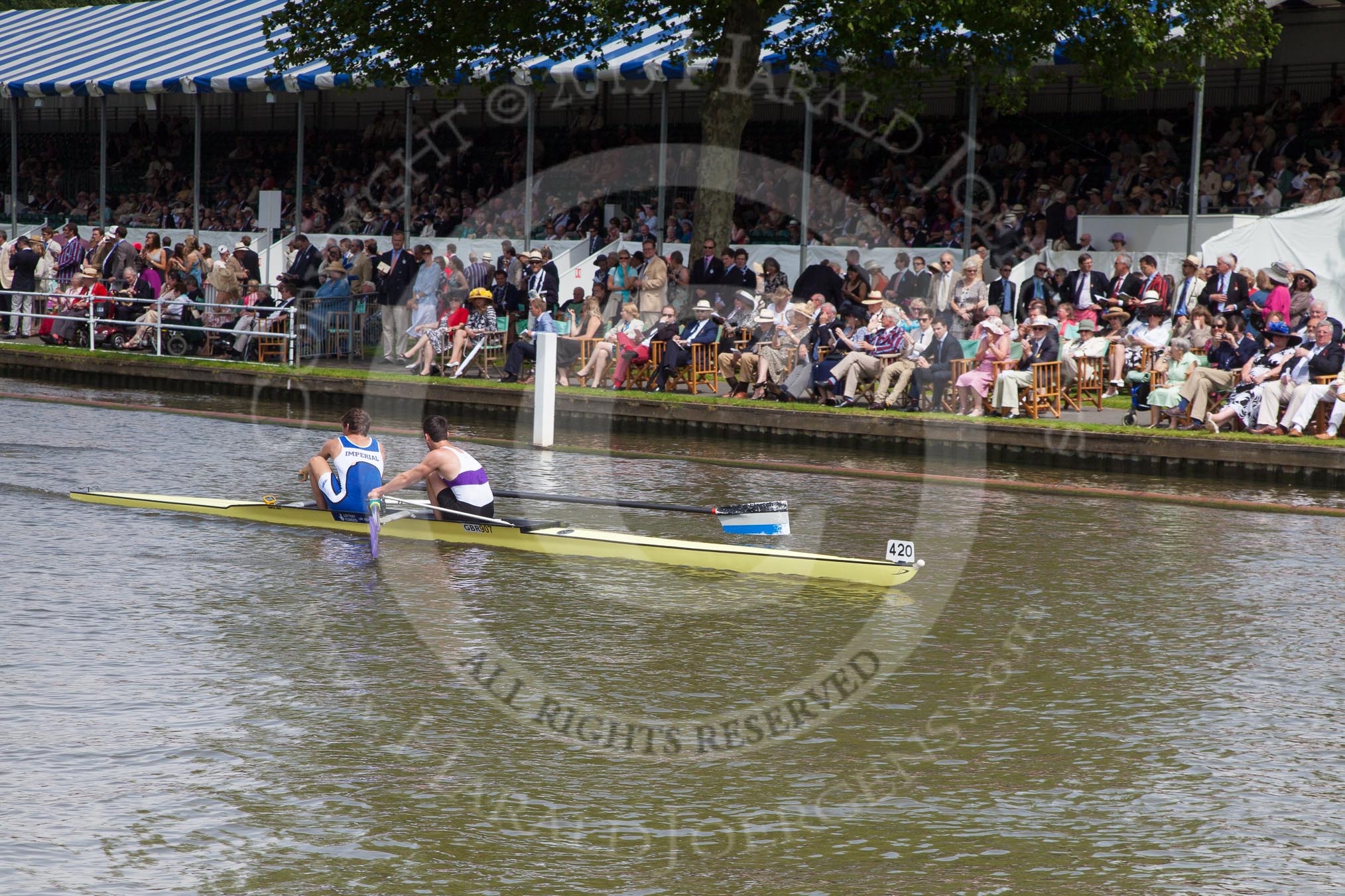 Henley Royal Regatta 2012 (Thursday): Race 40, Silver Goblets & Nickalls' Challenge Cup:  York City Rowing Club (425, Bucks) v University of London and Imperial College London (420, Berks).
River Thames beteen Henley-on-Thames and Remenham/Temple Island ,
Henley-on-Thames,
Oxfordshire,
United Kingdom,
on 28 June 2012 at 14:28, image #286