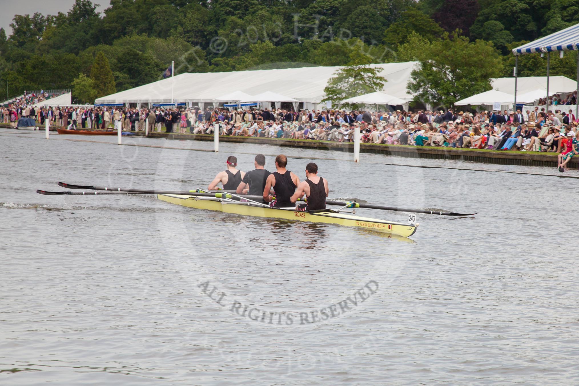 Henley Royal Regatta 2012 (Thursday): Race 42, Wyford Challenge Cup:  Thames Rowing Club (243, Bucks) v Nottingham Rowing Club 'B' (232, Berks).
River Thames beteen Henley-on-Thames and Remenham/Temple Island ,
Henley-on-Thames,
Oxfordshire,
United Kingdom,
on 28 June 2012 at 14:48, image #310