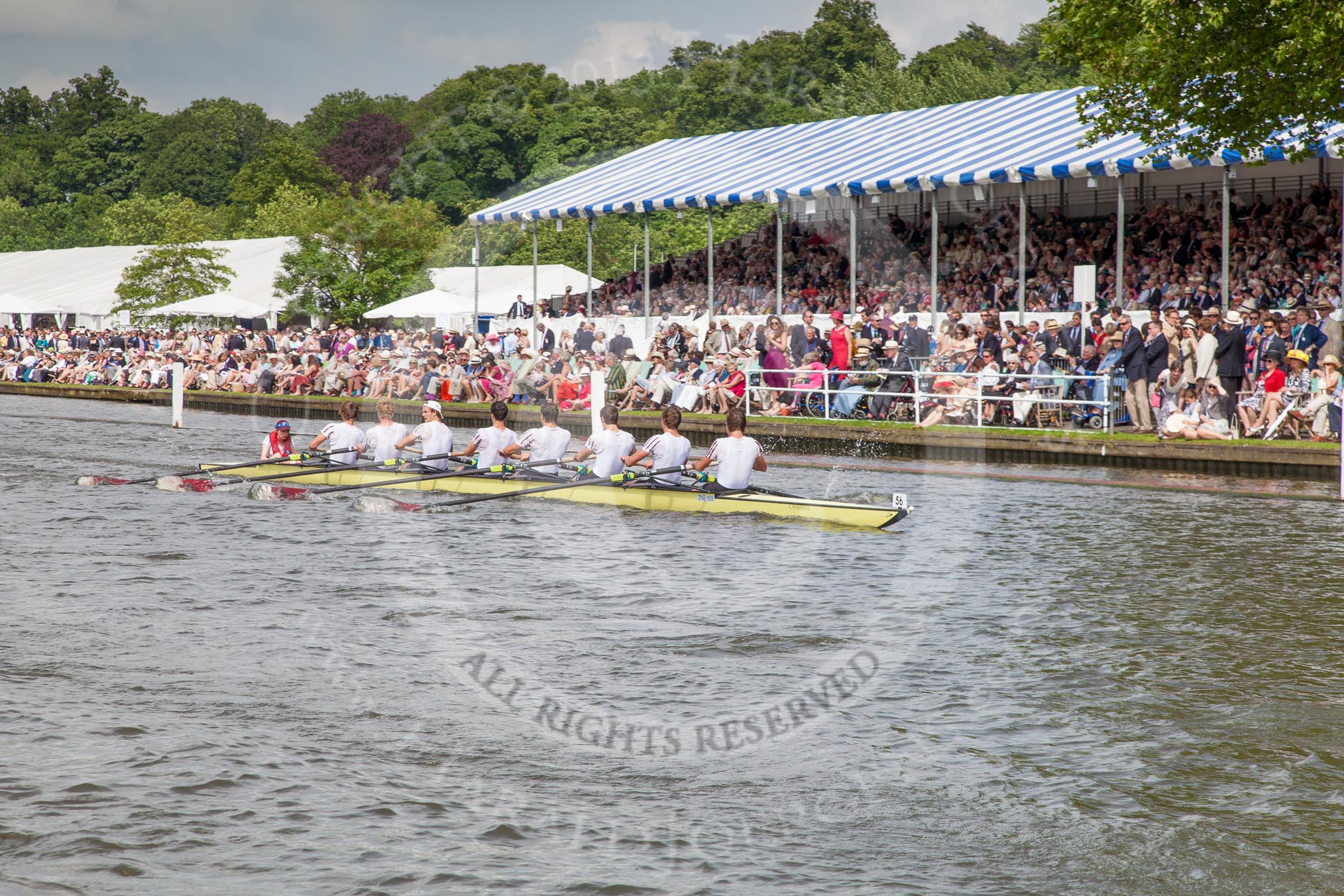 Henley Royal Regatta 2012 (Thursday): Race 51, Temple Challenge Cup:  Durham University (68, Bucks) v Amsterdamsche Studenten Roeivereenigung Nereus, Holland 'B' (56, Berks).
River Thames beteen Henley-on-Thames and Remenham/Temple Island ,
Henley-on-Thames,
Oxfordshire,
United Kingdom,
on 28 June 2012 at 15:35, image #371
