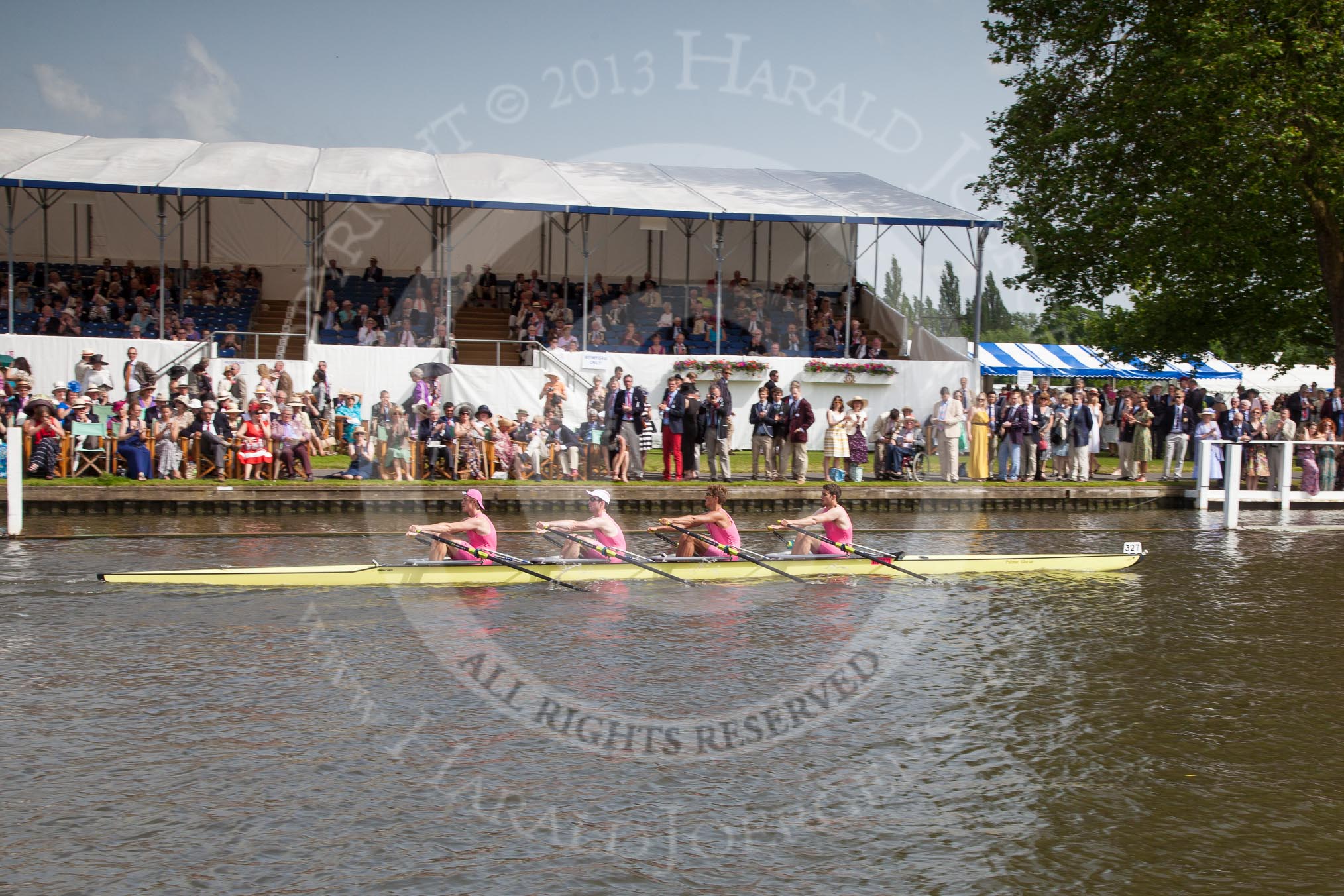 Photo 1206281554245D28867HaraldJoergens Henley Royal Regatta 2012 (Thursday): Race 54, Fawley Challenge Cup: Melbourne Grammar School, Australia (308, Bucks) v Westminster School (327, Berks).
River Thames beteen Henley-on-Thames and Remenham/Temple Island ,
Henley-on-Thames,
Oxfordshire,
United Kingdom,
on 28 June 2012 at 15:53, image #393