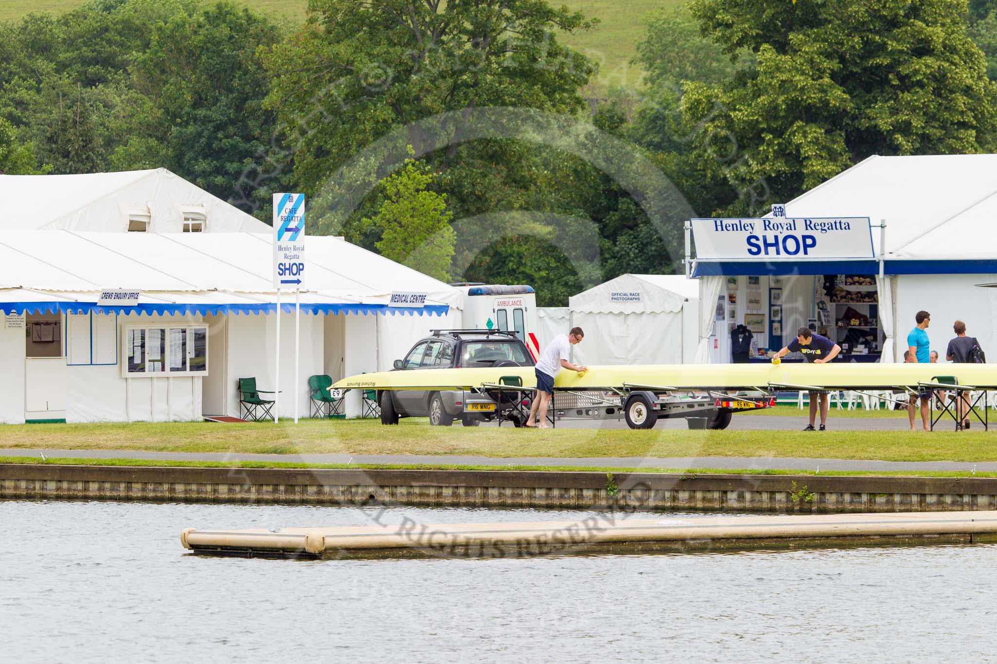 Henley Royal Regatta 2013 (Monday): The HRR crew area at the boat tents, seen from the eastern side of the Thames..
River Thames between Henley and Temple Island,
Henley-on-Thames,
Berkshire,
United Kingdom,
on 01 July 2013 at 14:13, image #9