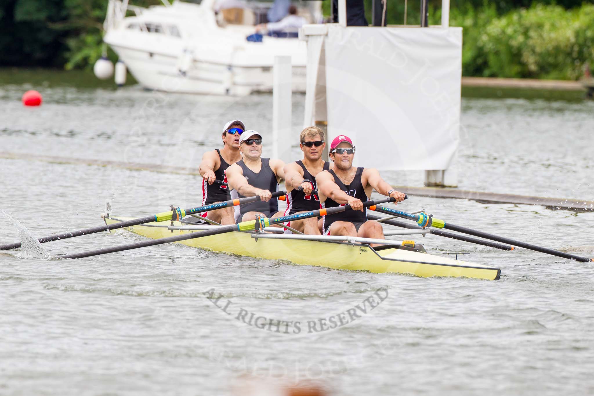 Henley Royal Regatta 2013, Thursday.
River Thames between Henley and Temple Island,
Henley-on-Thames,
Berkshire,
United Kingdom,
on 04 July 2013 at 11:12, image #158