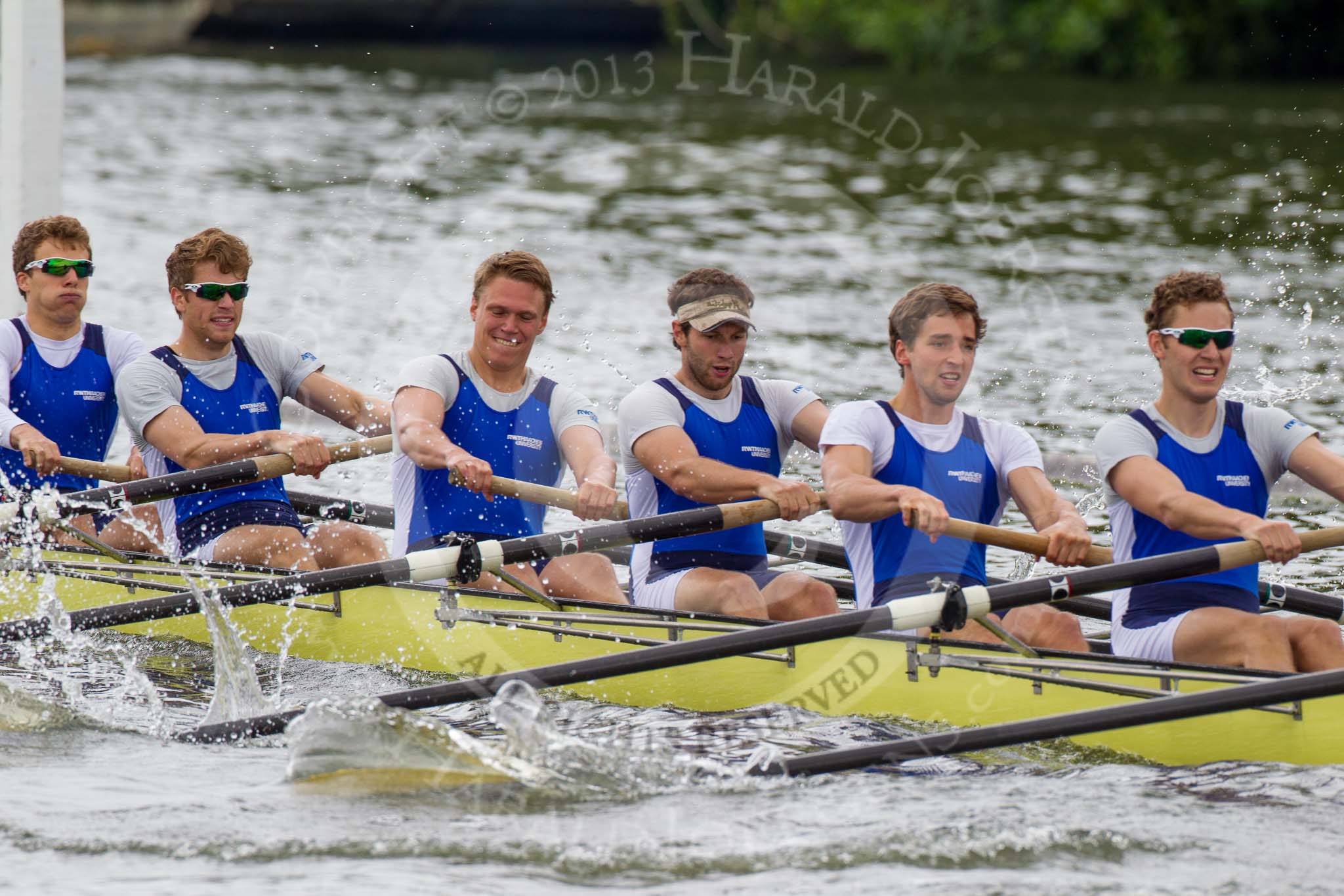 Henley Royal Regatta 2013, Thursday.
River Thames between Henley and Temple Island,
Henley-on-Thames,
Berkshire,
United Kingdom,
on 04 July 2013 at 11:36, image #227