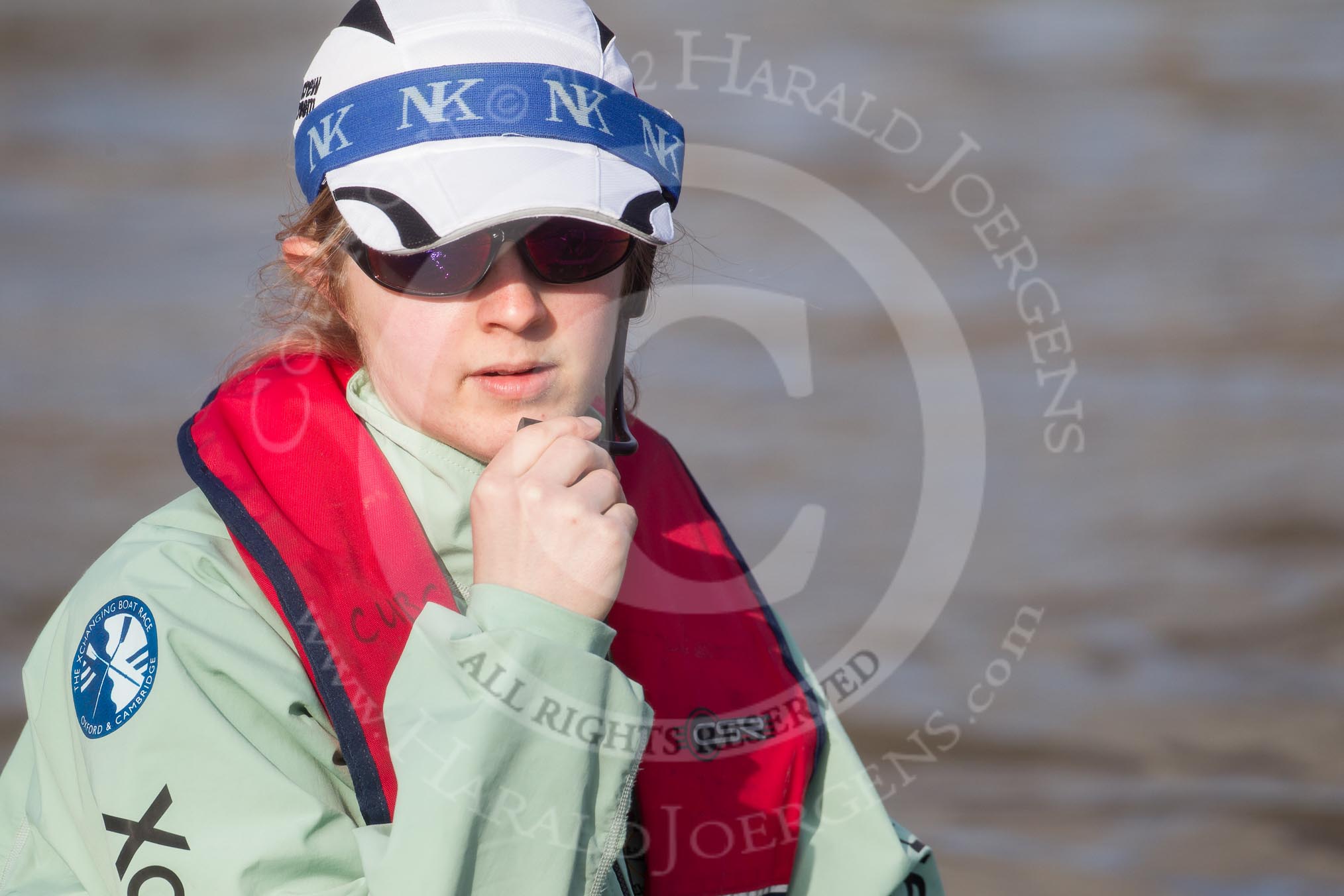 The Boat Race season 2012 - fixture CUBC vs Leander: Close-up of the CUBC Goldie cox Sarah Smart..
River Thames between Putney and Molesey,
London,
Greater London,
United Kingdom,
on 10 March 2012 at 14:52, image #158