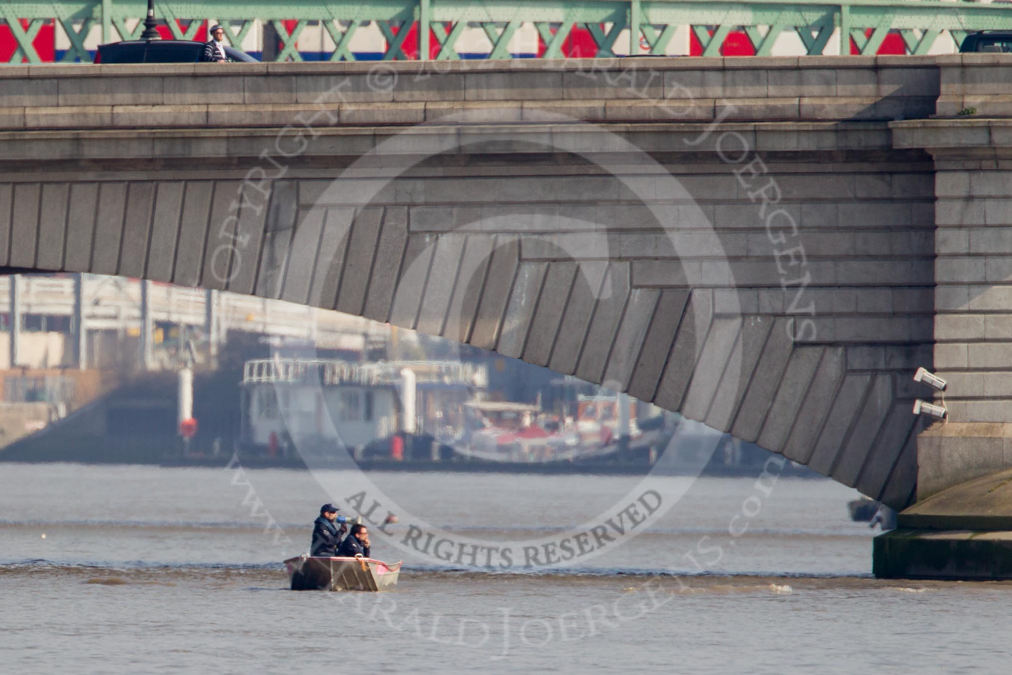 The Boat Race season 2012 - fixture OUBC vs Leander: OUBC team coach under Putney Bridge before the start of the fixture..




on 24 March 2012 at 14:27, image #106