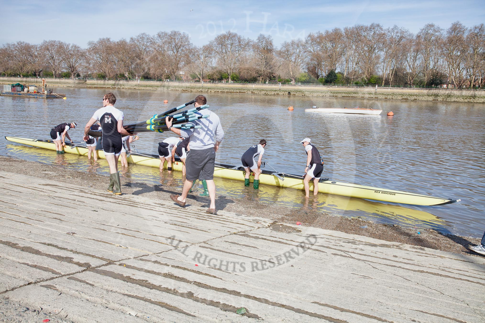 The Boat Race season 2012 - fixture CUBC vs Molesey BC.




on 25 March 2012 at 14:37, image #1