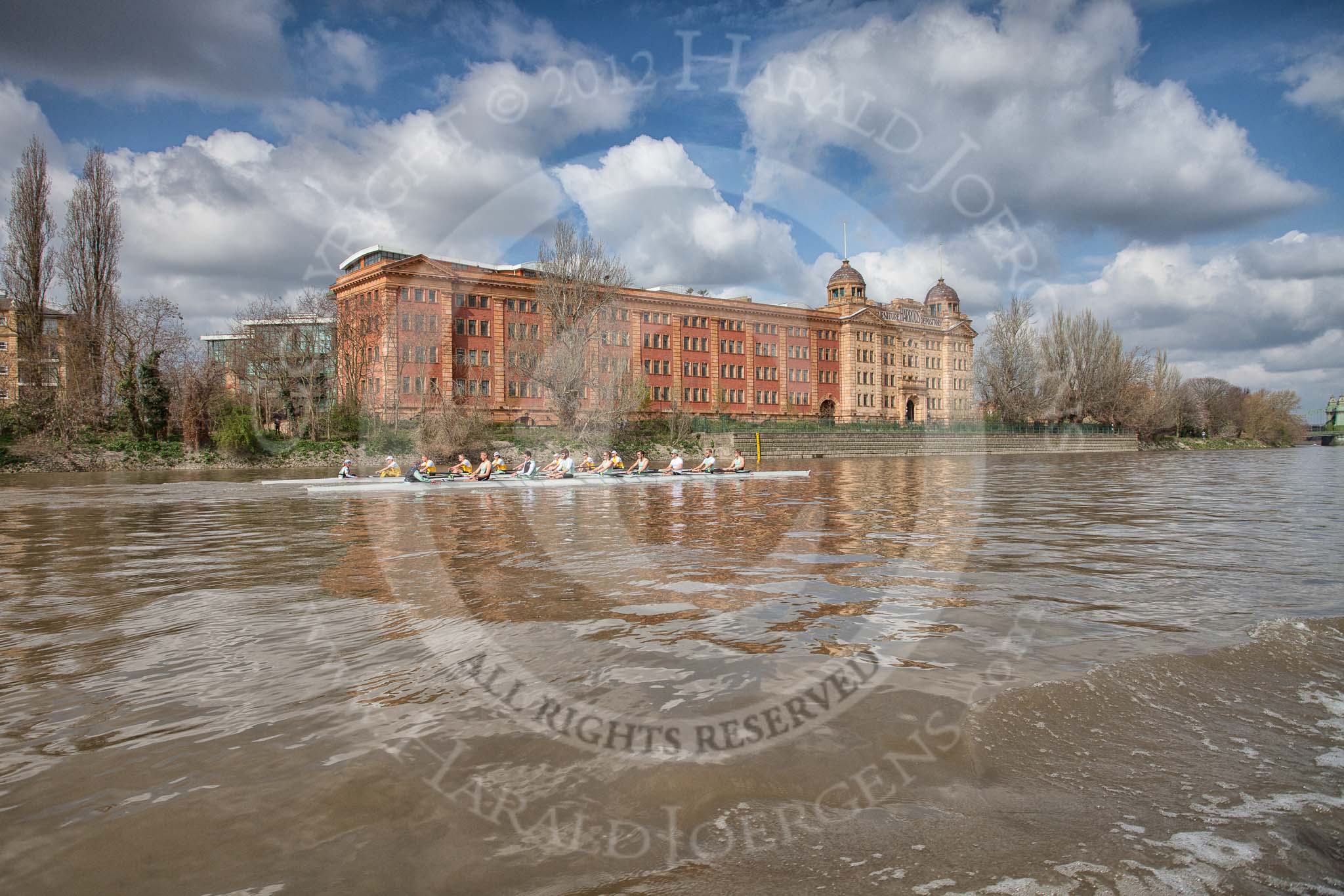 The Boat Race season 2012 - Tideway Week (Tuesday).




on 03 April 2012 at 10:54, image #121