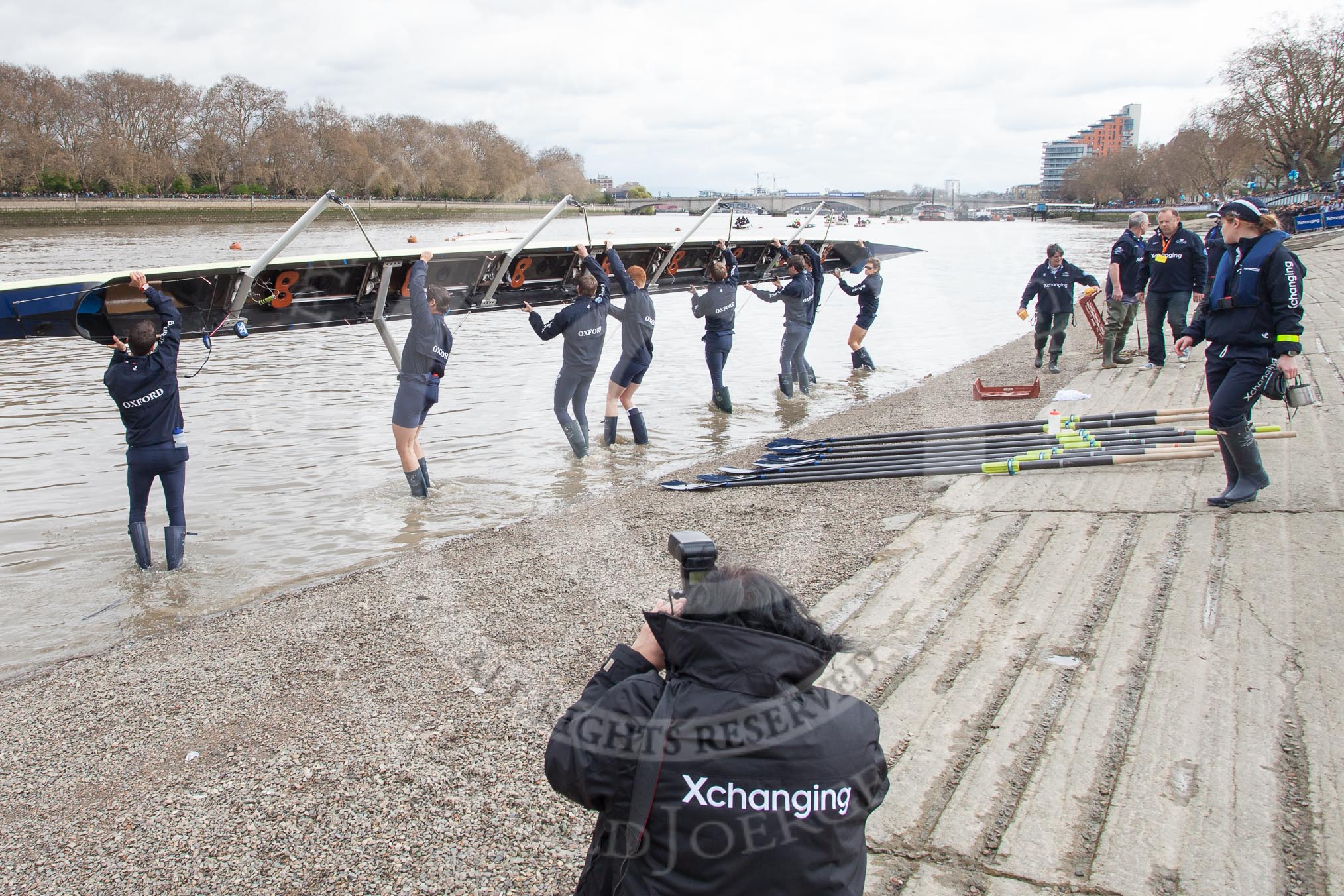 The Boat Race 2012: Getting Isis into the Thames for the Boat Race against Goldie, the Cambridge reserve boat: Stroke Tom Watson, Justin Webb, Geordie Macleod, Joseph Dawson, Ben Snodin, Julian Bubb-Humfryes, Chris Fairweather, bow Thomas Hilton, and on the right cox Katherine Apfelbaum..




on 07 April 2012 at 13:03, image #111