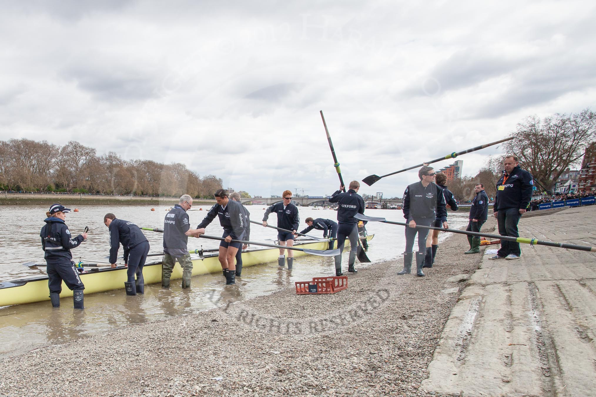 Photo 1204071304065D21792HaraldJoergens The Boat Race 2012: Getting Isis into the Thames for the Boat Race against Goldie, the Cambridge reserve boat: Cox Katherine Apfelbaum, stroke Tom Watson, Oxford boat house manager Pat Lockley, Justin Webb, Geordie Macleod, Joseph Dawson, Ben Snodin, Julian Bubb-Humfryes, Chris Fairweather, and Thomas Hilton..
on 07 April 2012 at 13:04, image #113