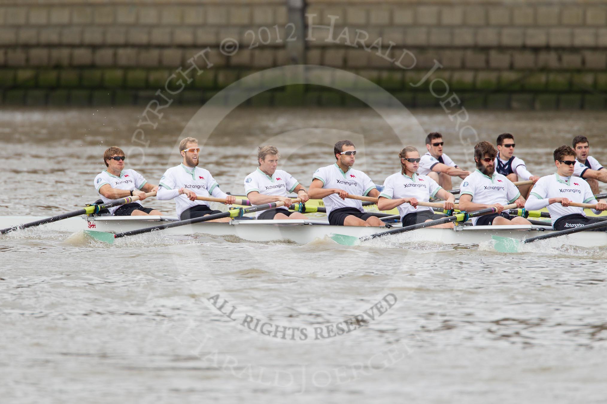 The Boat Race 2012: The 2012 Boat Race, shortly after the start: In the foreground the Cambridge Blue Boat, with David Nelson, Moritz Schramm, Jack Lindeman, Alex Ross, Mike Thorp, Steve Dudek,  and Alexander Scharp, in the Oxford boat Dr. Alexander Woods, William Zeng, Kevin Baum, and Alex Davidson..




on 07 April 2012 at 14:17, image #264
