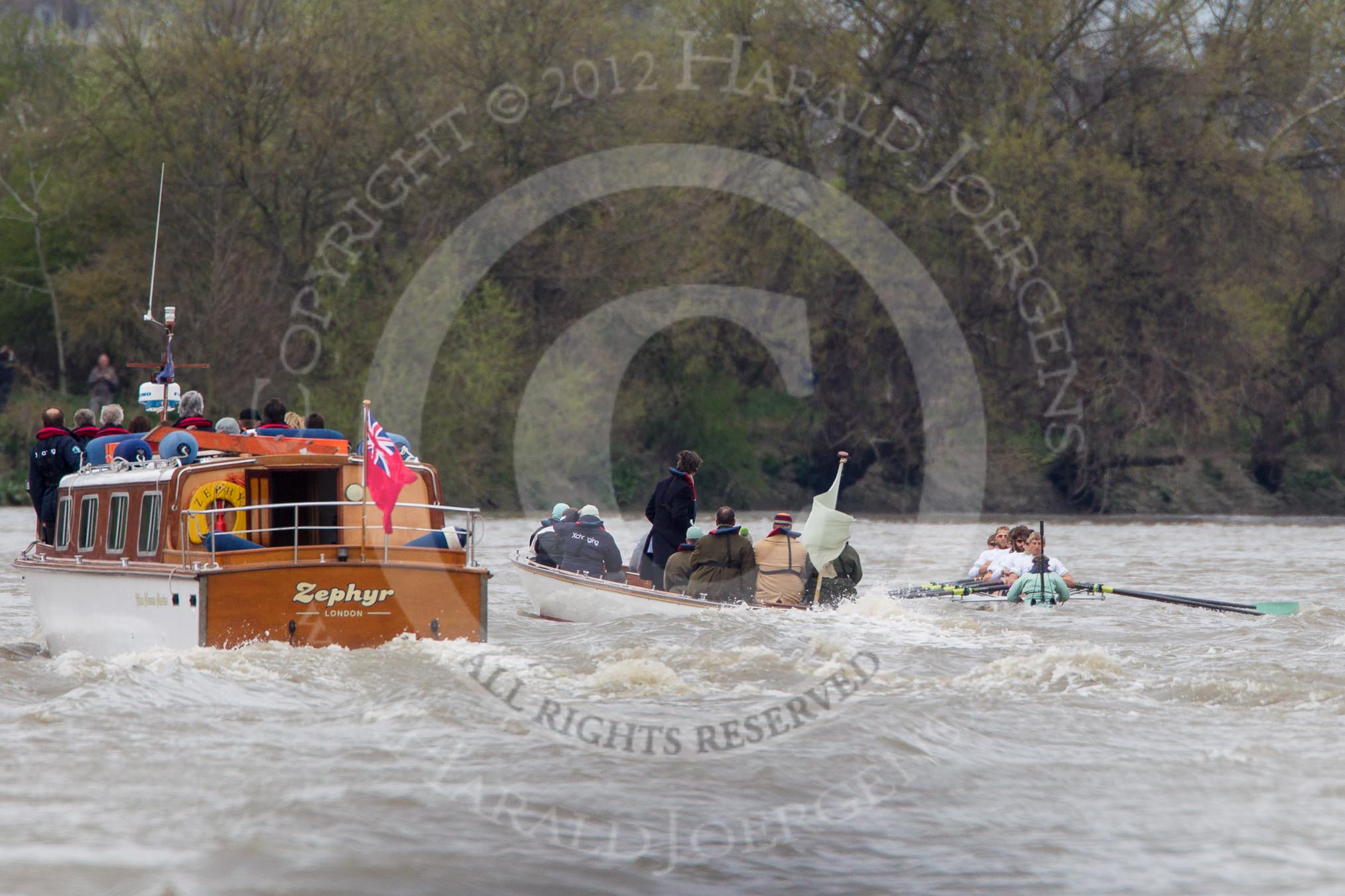 The Boat Race 2012: The 2012 Boat Race, with the boats approaching the Mile Post: The Cambridge Blue Boat, with the a part of the flotilla behind..




on 07 April 2012 at 14:18, image #280