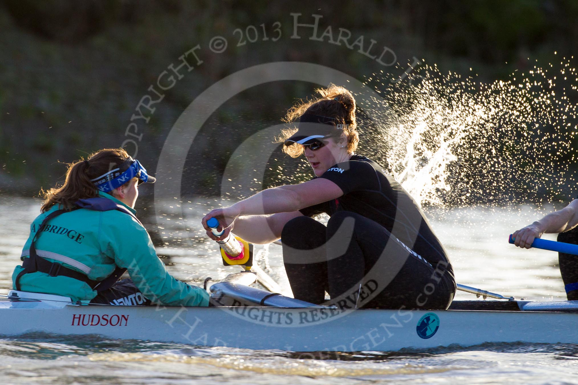 Photo 1312191413021D45576HaraldJoergens The Boat Race season 2014 - Women's Trial VIIIs(CUWBC, Cambridge): Wink Wink: Cox Priya Crosby, Stroke Melissa Wilson..
River Thames between Putney Bridge and Mortlake,
London SW15,
United Kingdom,
on 19 December 2013 at 14:13, image #420