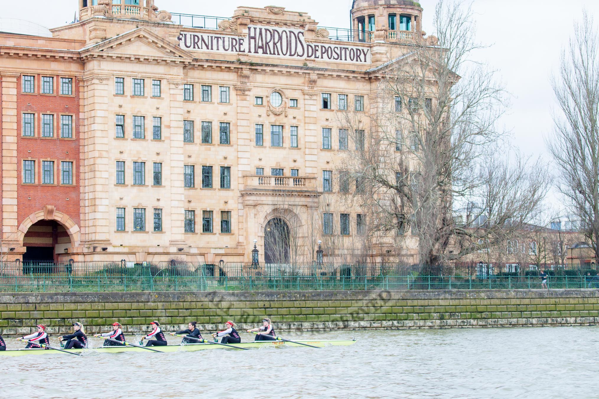 The Boat Race season 2014 - fixture CUWBC vs Thames RC: The Thames RC boat passing the Harrods Depository..




on 02 March 2014 at 13:16, image #114