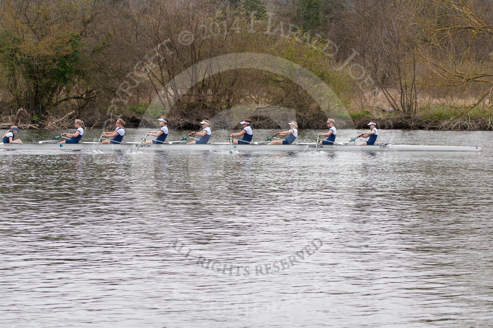 Photo 1403301514451D2137888HaraldJoergens The Women's Boat Race and Henley Boat Races 2014: The Women's Boat Race: Oxford is leading, here the Oxford boat: Cox Erin Wysocki-Jones, stroke Amber de Vere, 7 Anastasia Chitty, 6 Laura Savarese, 5 Nadine Graedel Iberg, 4 Lauren Kedar, 3 Maxie Scheske, 2 Alice Carrington-Windo, bow Elizabeth Fenje..
River Thames,
Henley-on-Thames,
Buckinghamshire,
United Kingdom,
on 30 March 2014 at 15:14, image #296