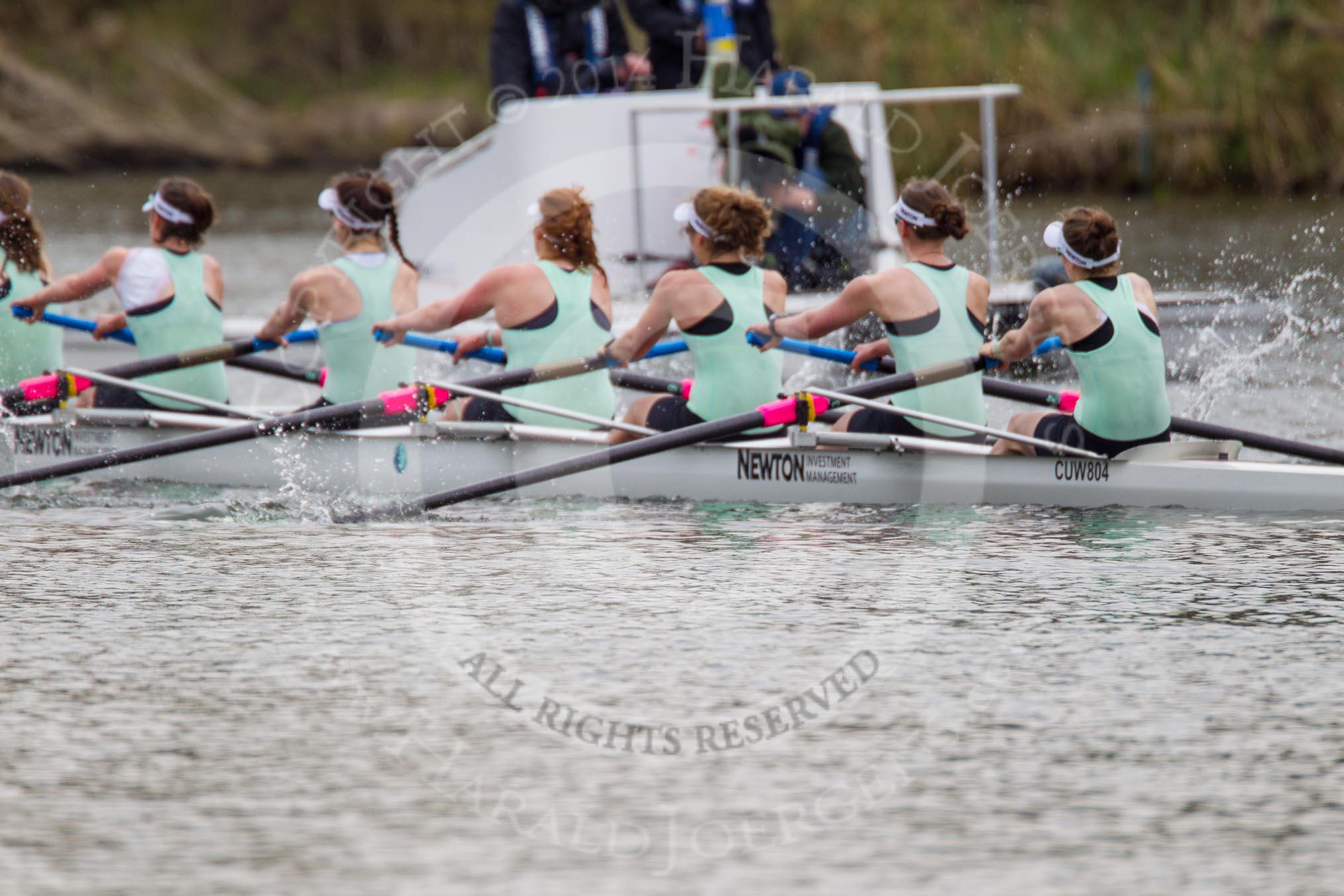 Photo 1403301514541D45519HaraldJoergens The Women's Boat Race and Henley Boat Races 2014: The Women's Boat Race: Next to the Cambridge Eight is the umpire's launch, with a TV cameraman in front..
River Thames,
Henley-on-Thames,
Buckinghamshire,
United Kingdom,
on 30 March 2014 at 15:14, image #294