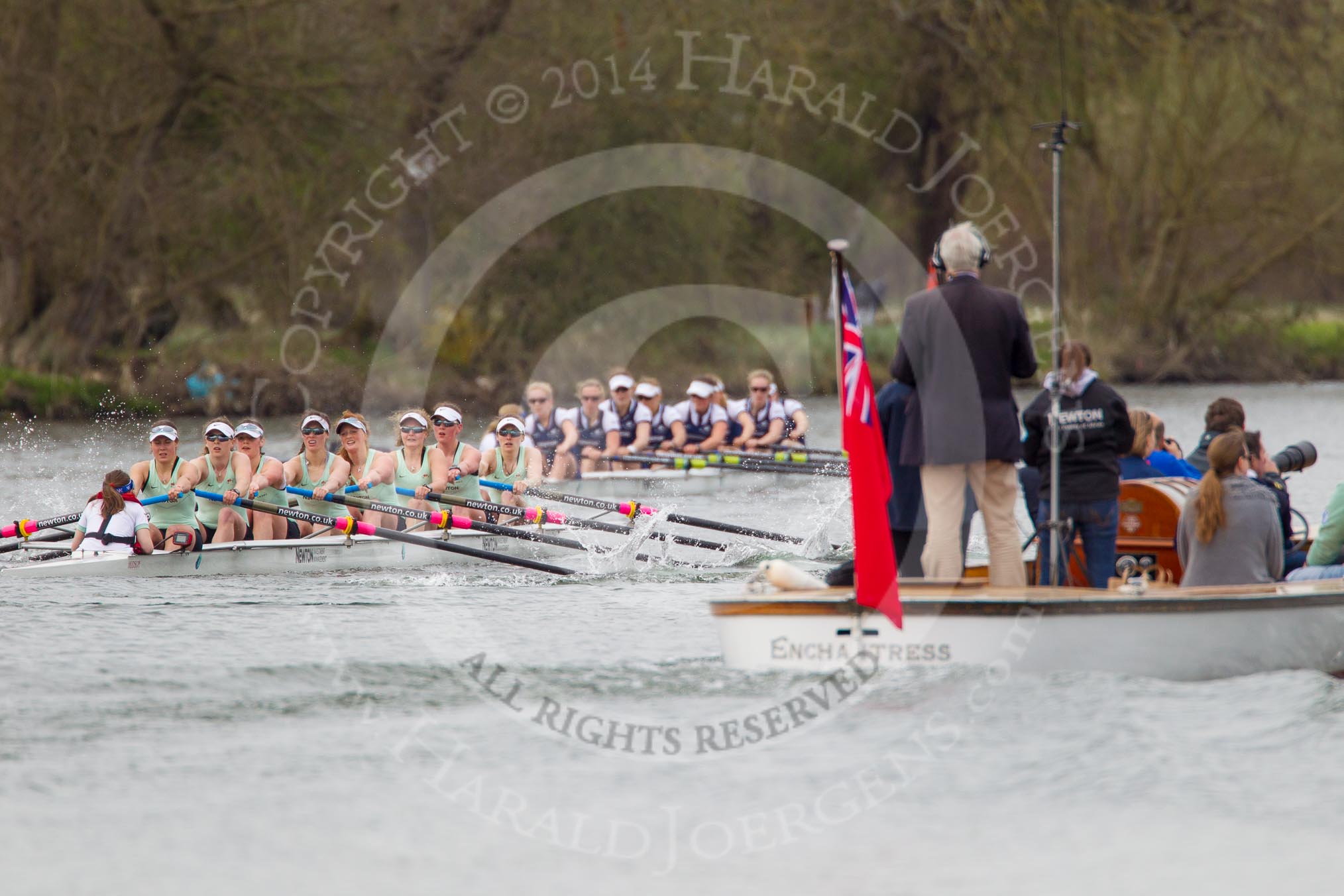 The Women's Boat Race and Henley Boat Races 2014: The Newton Women's Boat Race - Oxford is winning the race. In front the press launch..
River Thames,
Henley-on-Thames,
Buckinghamshire,
United Kingdom,
on 30 March 2014 at 15:15, image #314
