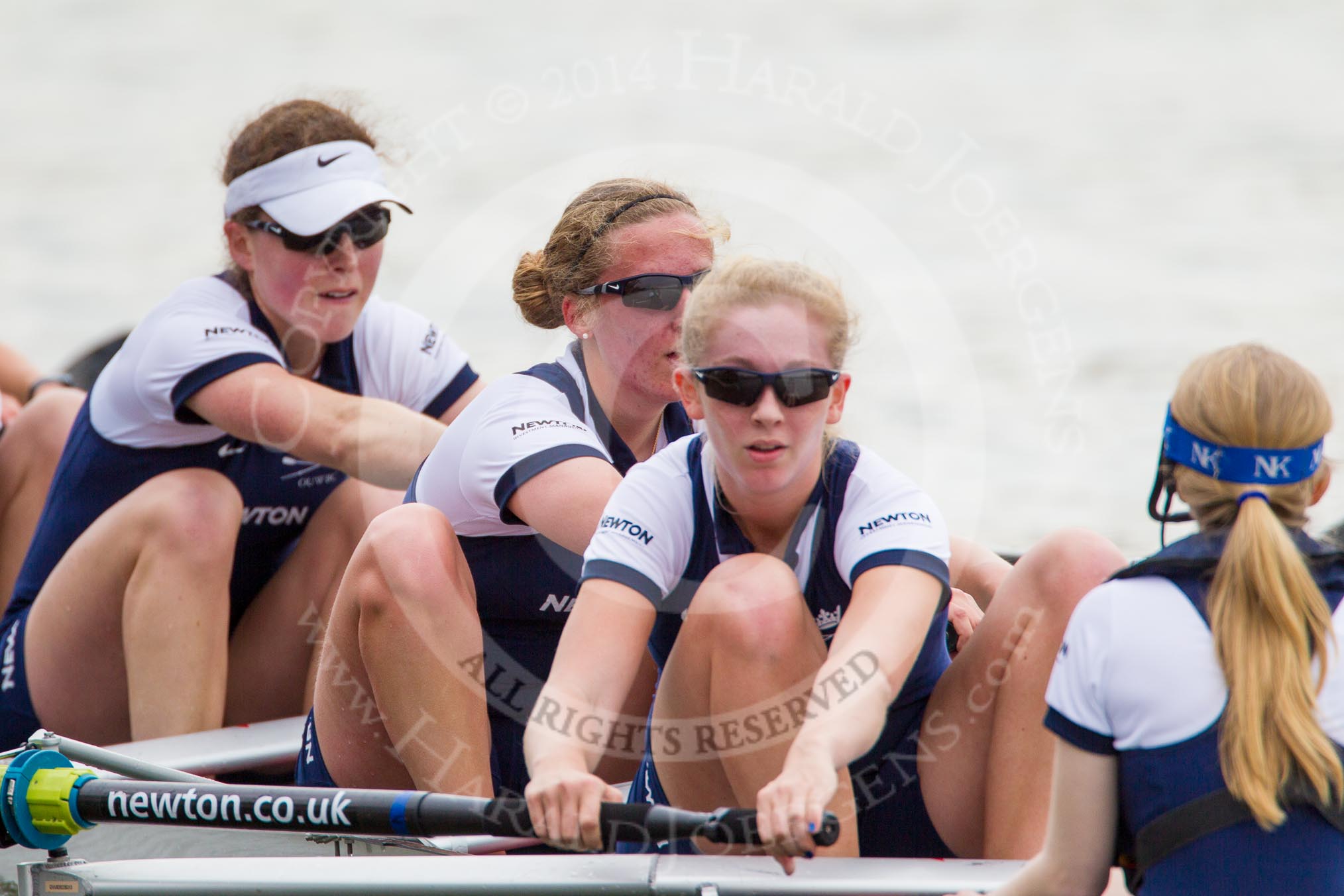 The Women's Boat Race and Henley Boat Races 2014: After winning the Newton Women's Boat Race, the Oxford crew is rowing back to Henley. In the 6 seat of the Oxford boat Laura Savarese, 7 Anastasia Chitty, stroke Amber de Vere, cox Erin Wysocki-Jones..
River Thames,
Henley-on-Thames,
Buckinghamshire,
United Kingdom,
on 30 March 2014 at 15:22, image #337