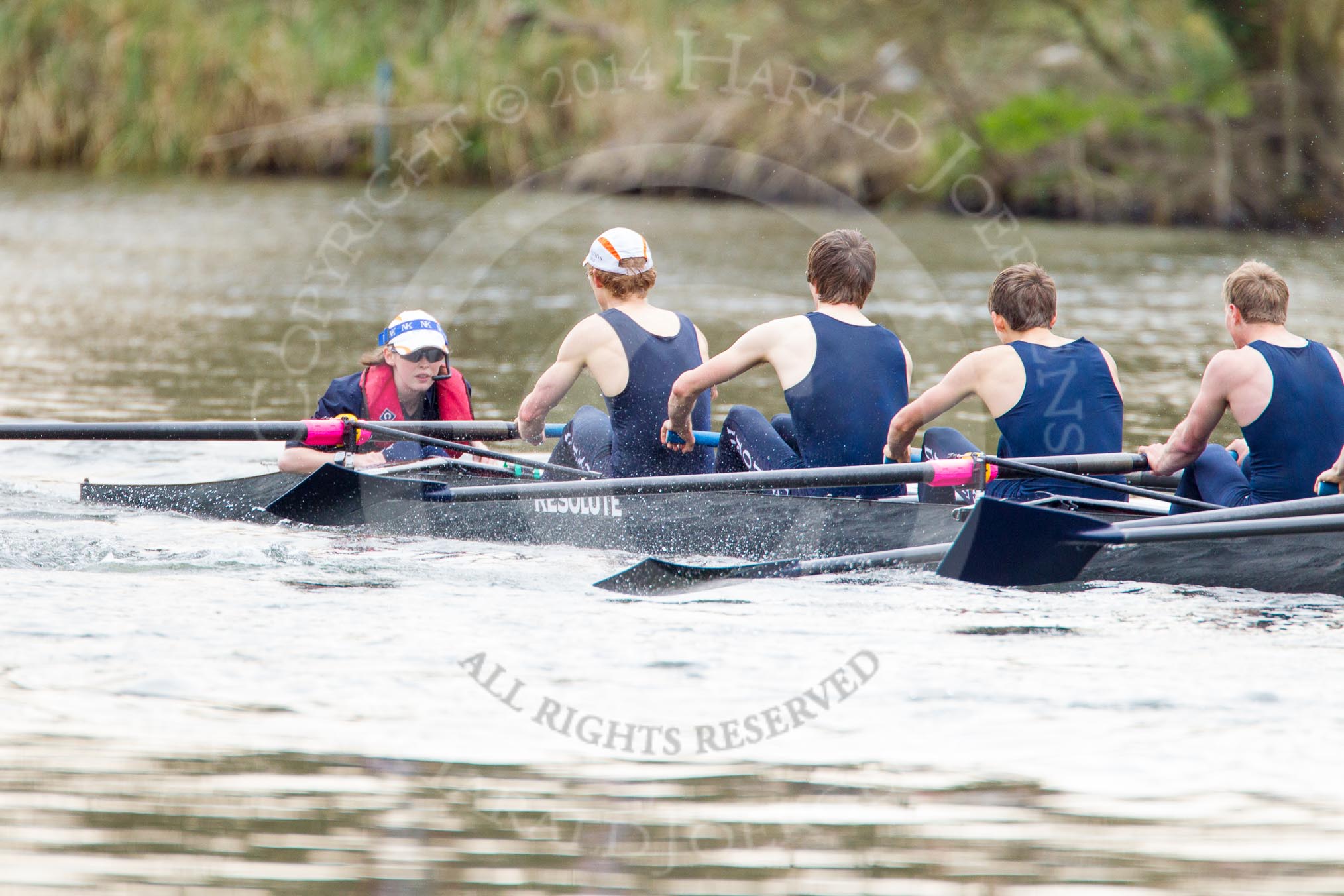 Photo 1403301540441D45907HaraldJoergens The Women's Boat Race and Henley Boat Races 2014: The Lightweight Men's Boat Race - OULRC vs CULRC. In the Oxford boat cox Hannah Keenan, stroke Matt Kerin, 7 Andrew Saul, 6 Rowan Arthur, 5 James Ellison..
River Thames,
Henley-on-Thames,
Buckinghamshire,
United Kingdom,
on 30 March 2014 at 15:40, image #377