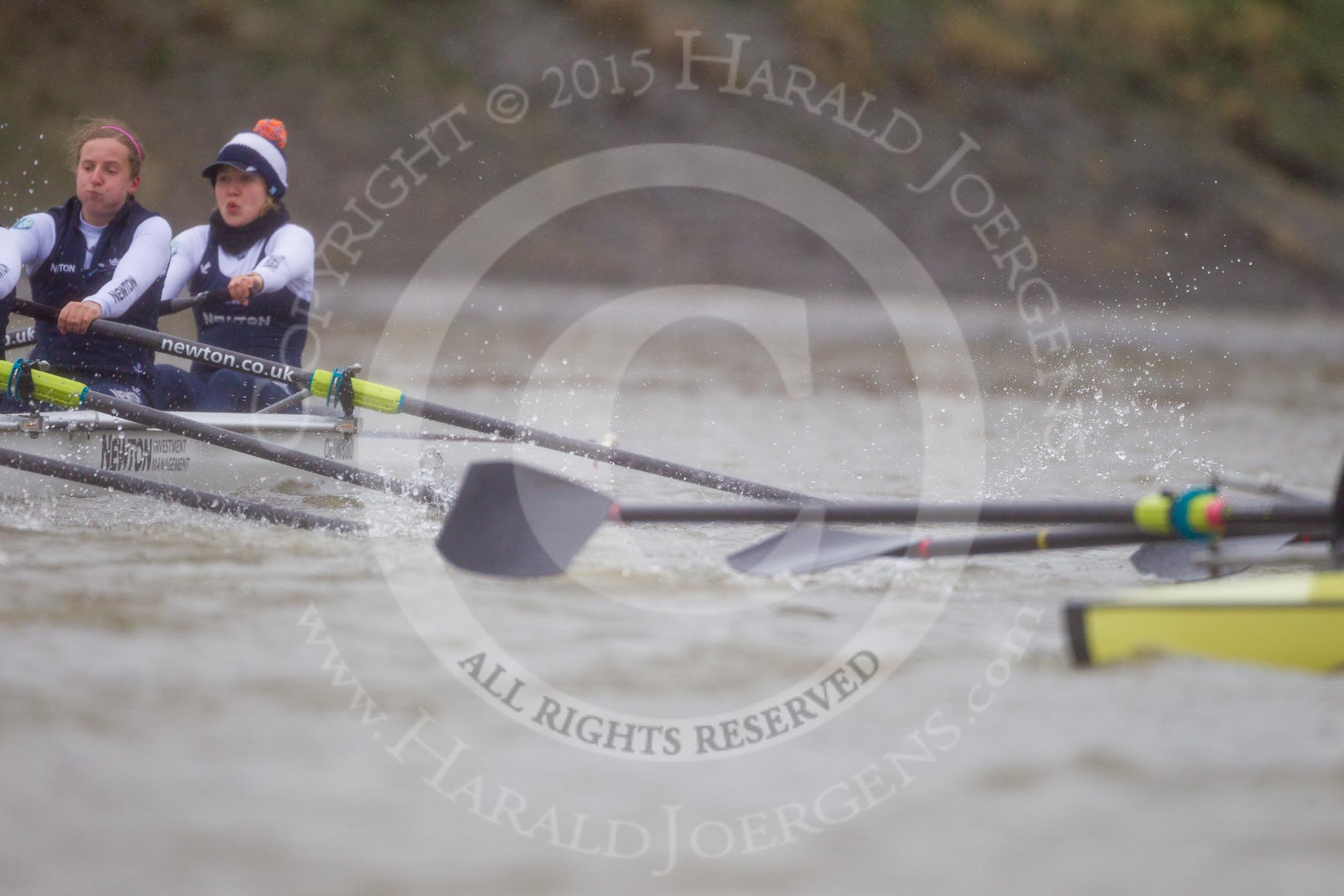 The Molesey BC and OUWBC boats getting close again in the third race