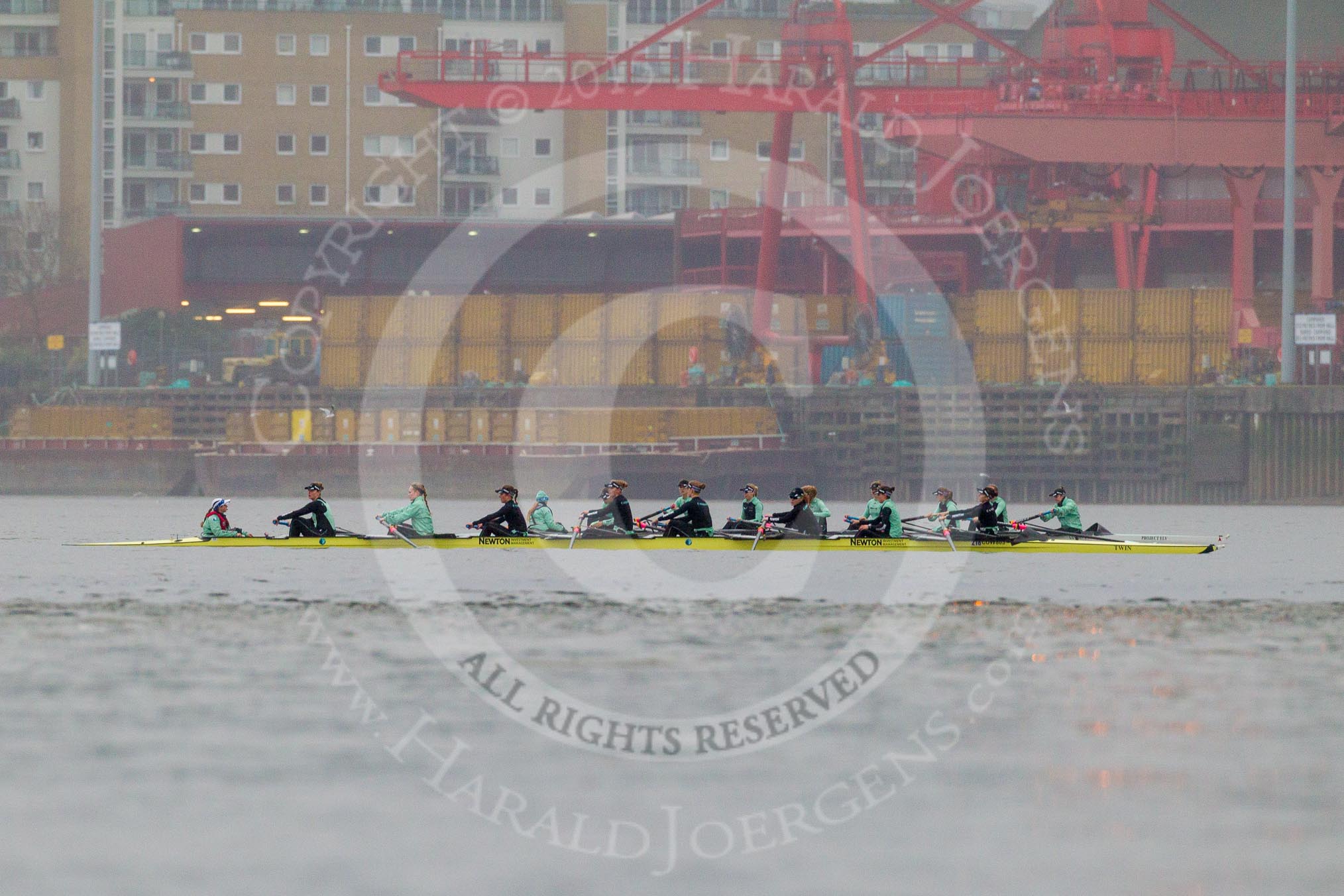 The Boat Race season 2016 - Women's Boat Race Trial Eights (CUWBC, Cambridge): "Twickenham" and "Tideway" (behind) waiting for the start of the race.
River Thames between Putney Bridge and Mortlake,
London SW15,

United Kingdom,
on 10 December 2015 at 10:52, image #31