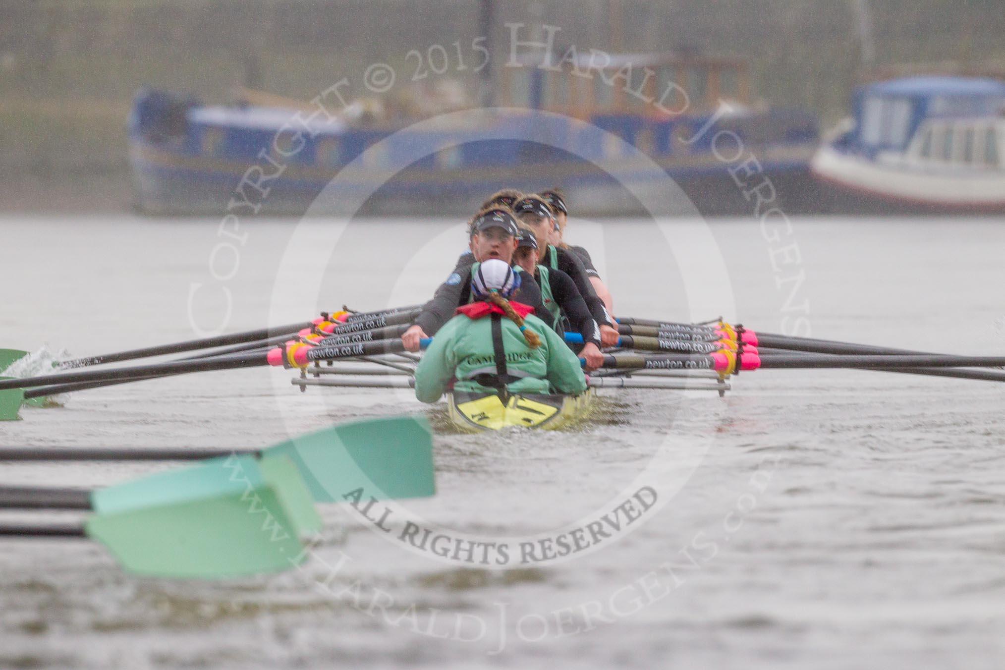 The Boat Race season 2016 - Women's Boat Race Trial Eights (CUWBC, Cambridge): "Twickenham" in the lead after passing Hammersmith Bridge.
River Thames between Putney Bridge and Mortlake,
London SW15,

United Kingdom,
on 10 December 2015 at 11:11, image #83