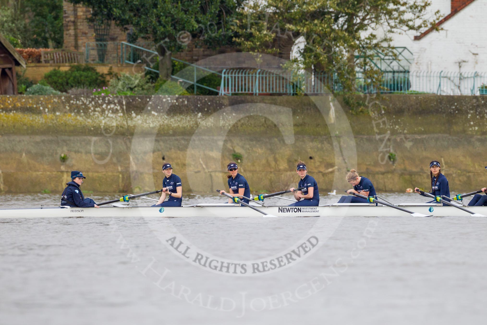 The Boat Race season 2016 - Women's Boat Race Trial Eights (OUWBC, Oxford): "Scylla" waiting for the start of the race, here cox-Morgan Baynham-Williams, stroke-Kate Erickson, 7-Maddy Badcott, 6-Elo Luik, 5-Ruth Siddorn, 4-Emma Spruce.
River Thames between Putney Bridge and Mortlake,
London SW15,

United Kingdom,
on 10 December 2015 at 12:14, image #124