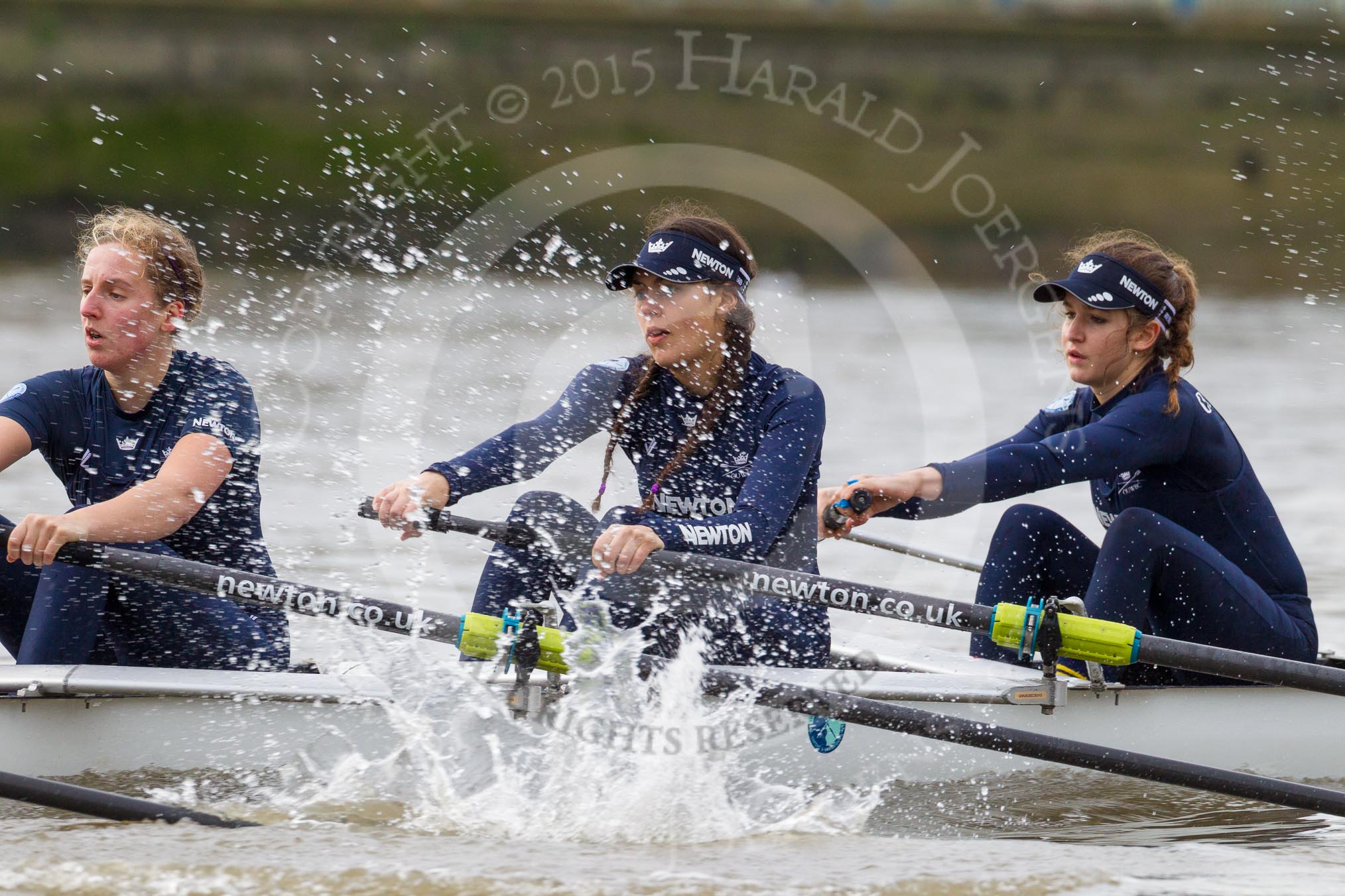 Photo 1512101218441D45982HaraldJoergens The Boat Race season 2016 - Women's Boat Race Trial Eights (OUWBC, Oxford): "Scylla", here 5-Anastasia Chitty, 4-Rebecca Te Water Naude, 3-Elettra Ardissino.
River Thames between Putney Bridge and Mortlake,
London SW15,
United Kingdom,
on 10 December 2015 at 12:18, image #144