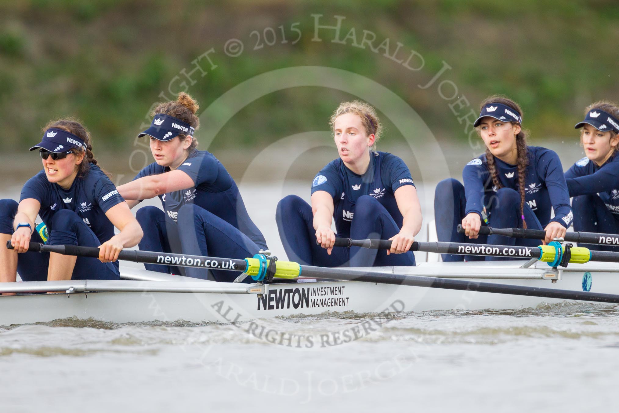 Photo 1512101222251D46140HaraldJoergens The Boat Race season 2016 - Women's Boat Race Trial Eights (OUWBC, Oxford): "Scylla", here 7-Lauren Kedar, 6-Joanne Jansen, 5-Anastasia Chitty, 4-Rebecca Te Water Naude, 3-Elettra Ardissino.
River Thames between Putney Bridge and Mortlake,
London SW15,
United Kingdom,
on 10 December 2015 at 12:22, image #178