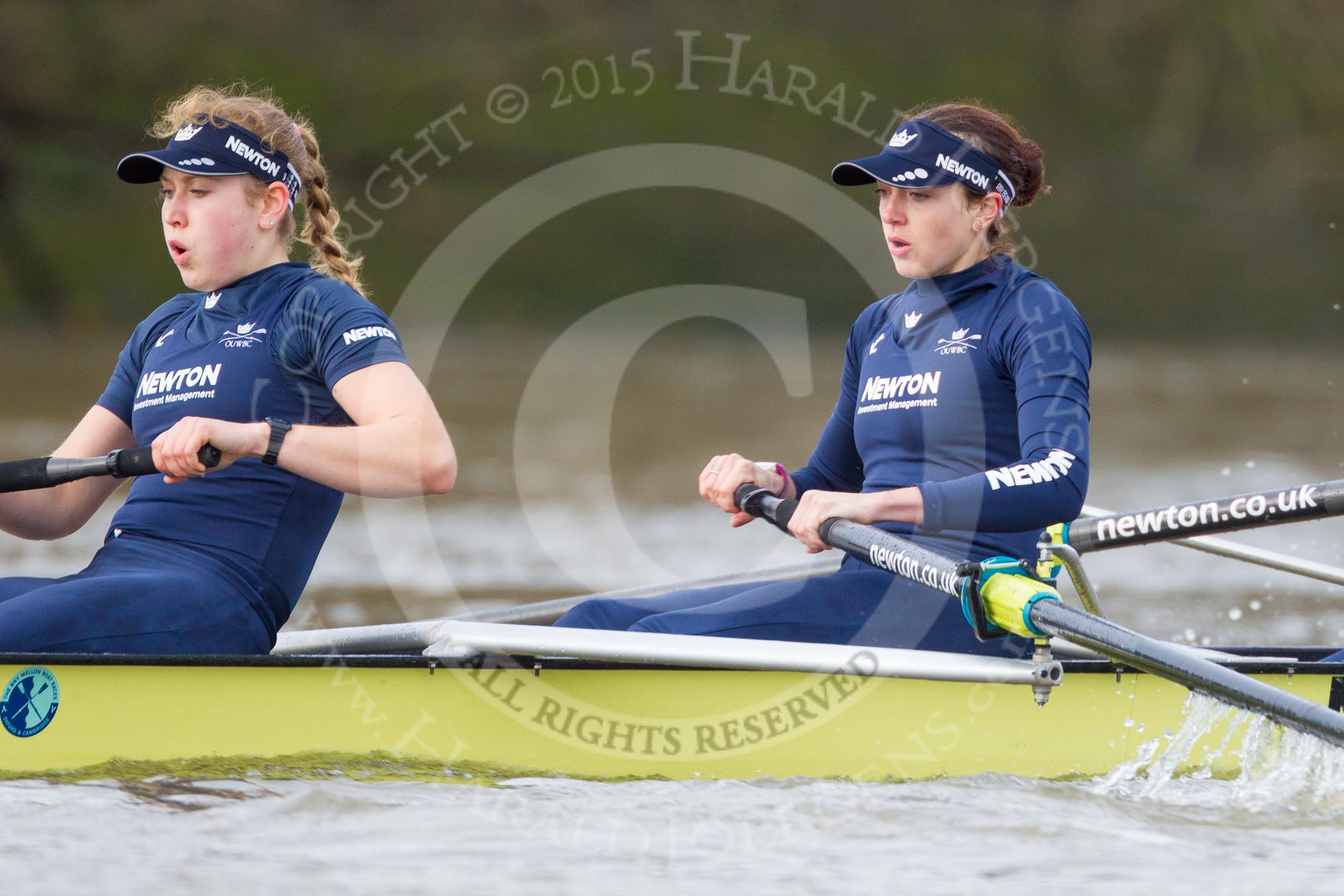 The Boat Race season 2016 - Women's Boat Race Trial Eights (OUWBC, Oxford): "Charybdis", here stroke-Kate Erickson, 7-Maddy Badcott.
River Thames between Putney Bridge and Mortlake,
London SW15,

United Kingdom,
on 10 December 2015 at 12:22, image #185