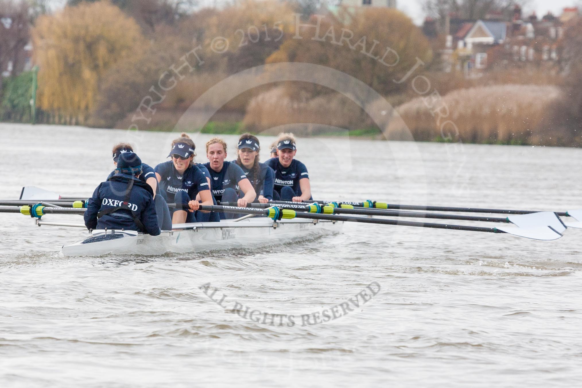 Photo 1512101227311D2130701HaraldJoergens The Boat Race season 2016 - Women's Boat Race Trial Eights (OUWBC, Oxford): "Scylla" at the Surrey Bend, cox-Antonia Stutter, stroke-Emma Lukasiewicz, 7-Lauren Kedar, 6-Joanne Jansen, 5-Anastasia Chitty, 4-Rebecca Te Water Naude, 3-Elettra Ardissino, 2-Merel Lefferts, bow-Issy Dodds.
River Thames between Putney Bridge and Mortlake,
London SW15,
United Kingdom,
on 10 December 2015 at 12:27, image #226