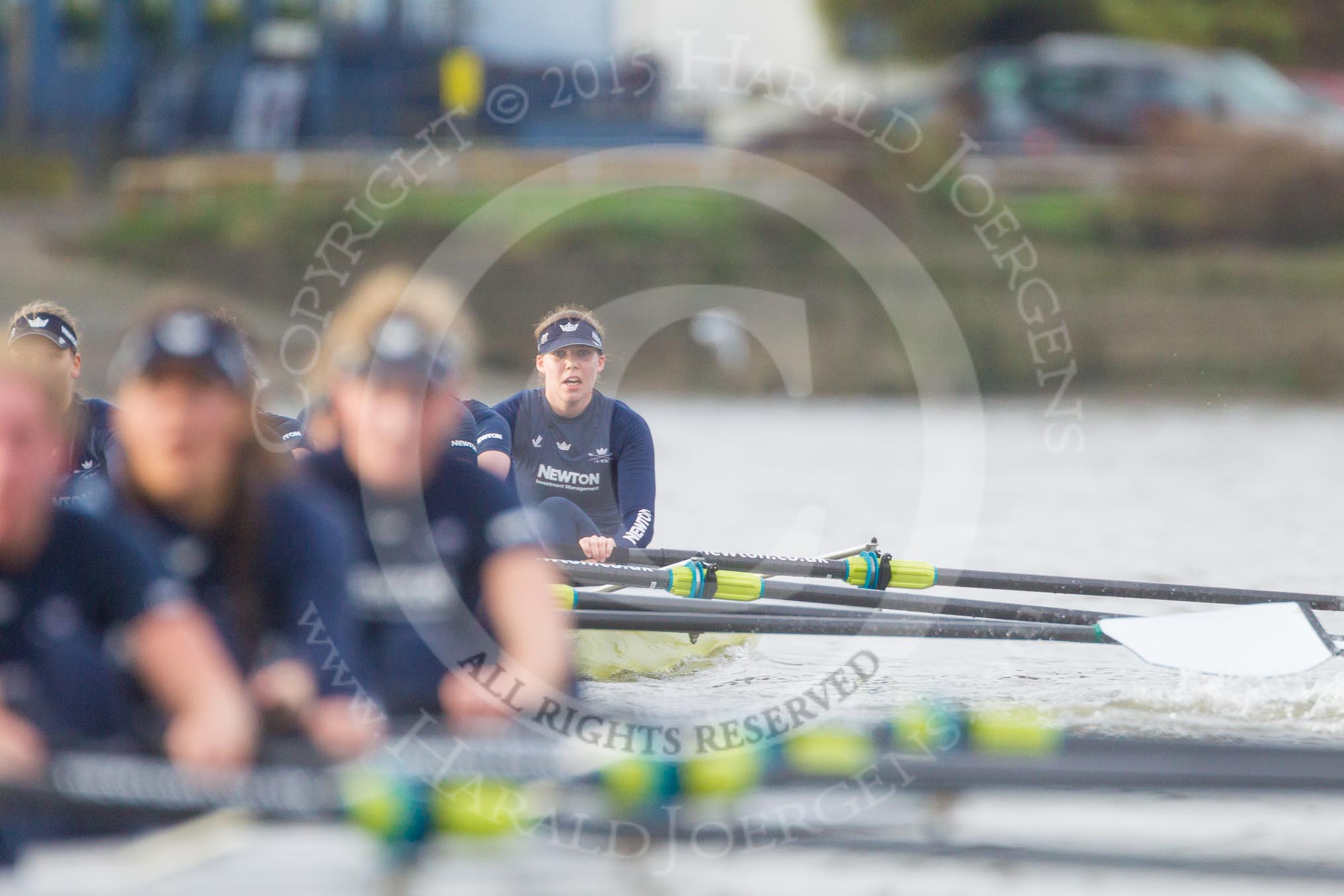 Photo 1512101236471D46733HaraldJoergens The Boat Race season 2016 - Women's Boat Race Trial Eights (OUWBC, Oxford): "Scylla" and "Charybdis" approaching Stag Brewery.
River Thames between Putney Bridge and Mortlake,
London SW15,
United Kingdom,
on 10 December 2015 at 12:36, image #315