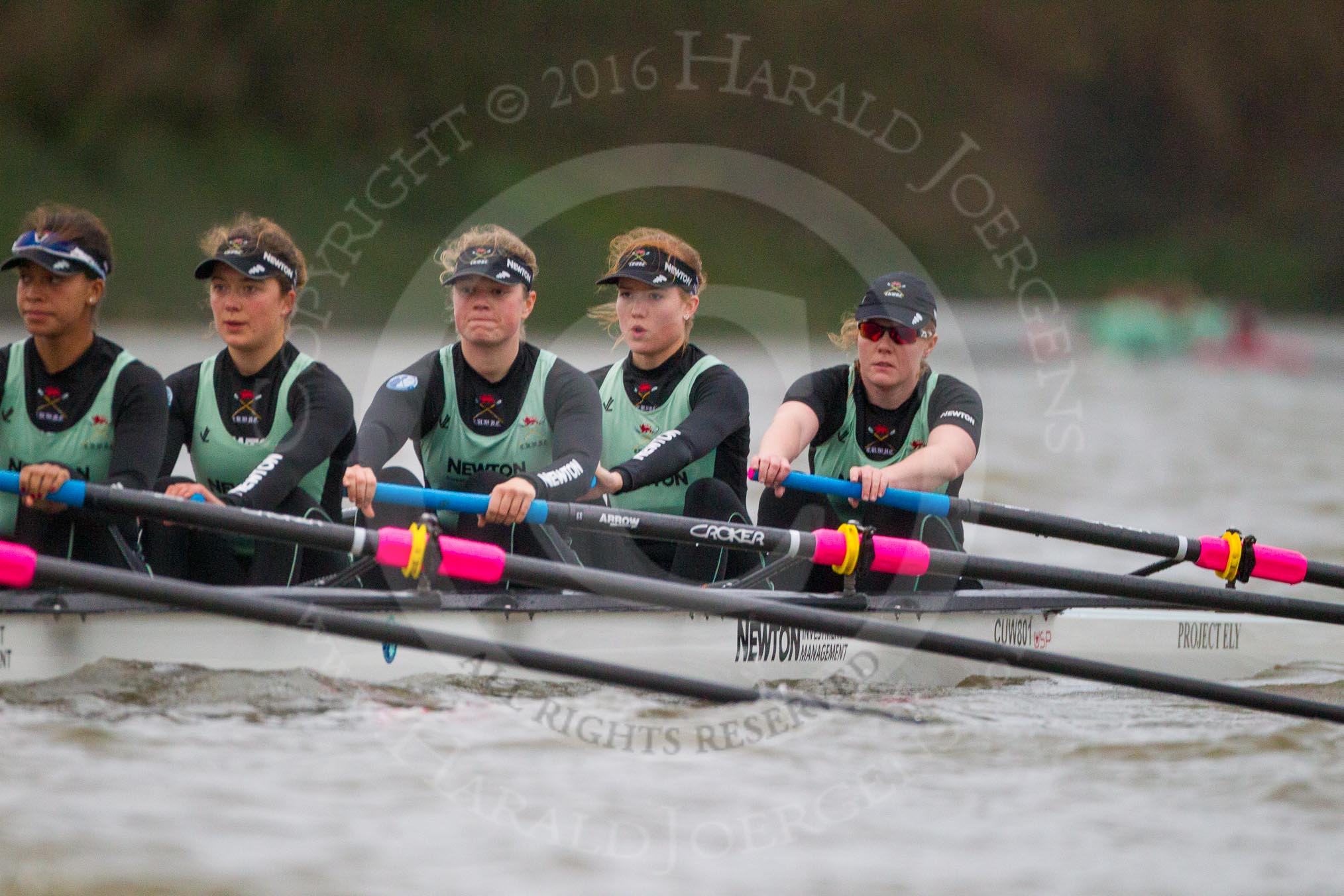 The Boat Race season 2016 - Women's Boat Race Fixture CUWBC vs OBUBC.
River Thames between Putney Bridge and Mortlake,
London SW15,

United Kingdom,
on 31 January 2016 at 16:18, image #111