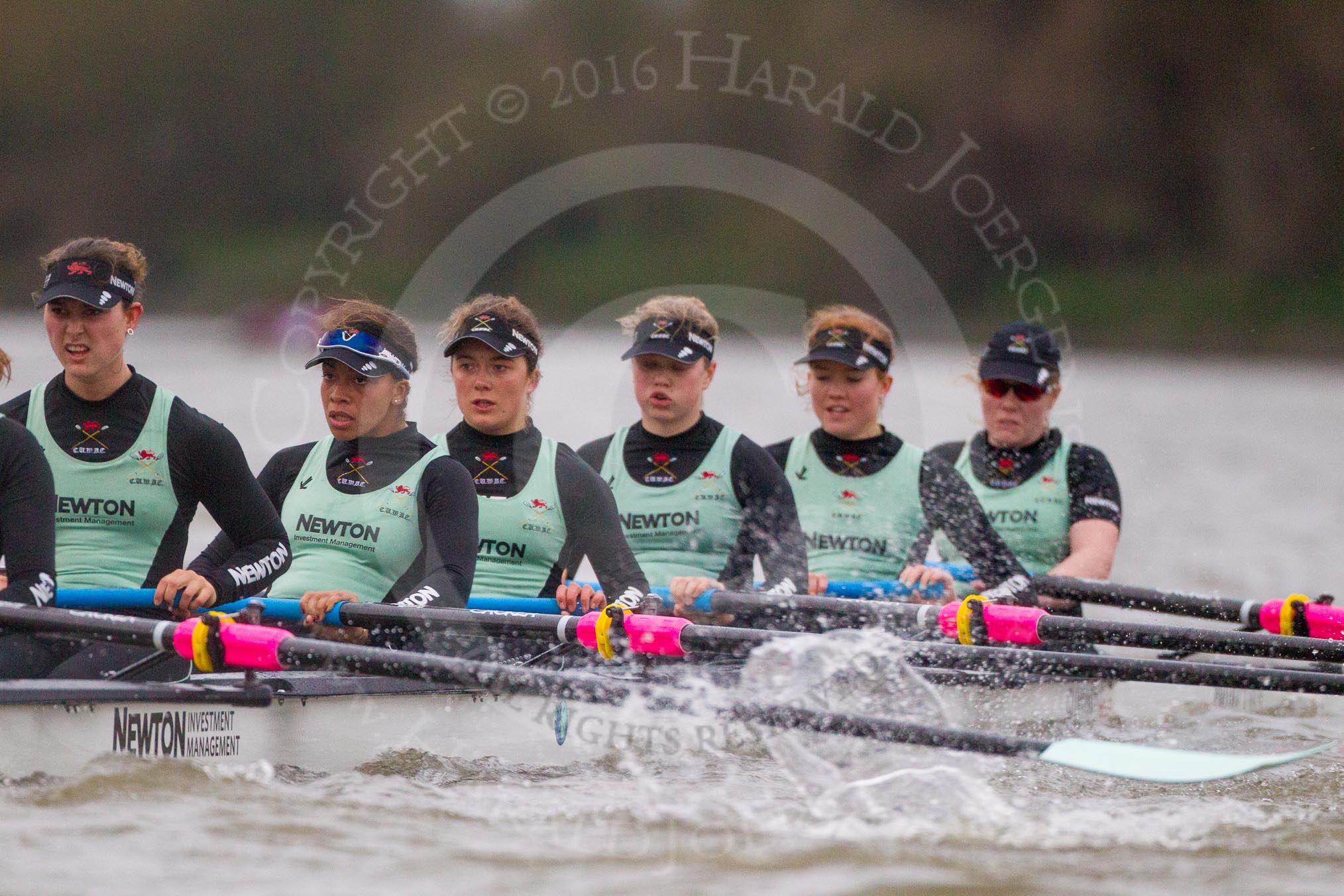 The Boat Race season 2016 - Women's Boat Race Fixture CUWBC vs OBUBC.
River Thames between Putney Bridge and Mortlake,
London SW15,

United Kingdom,
on 31 January 2016 at 16:19, image #117