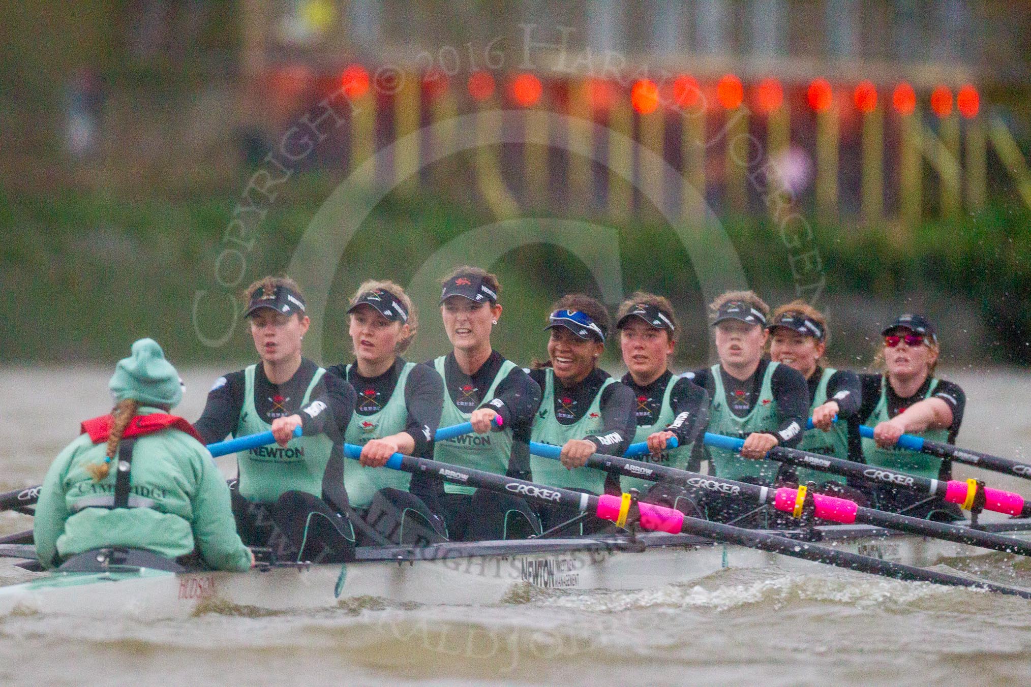 The Boat Race season 2016 - Women's Boat Race Fixture CUWBC vs OBUBC.
River Thames between Putney Bridge and Mortlake,
London SW15,

United Kingdom,
on 31 January 2016 at 16:26, image #143