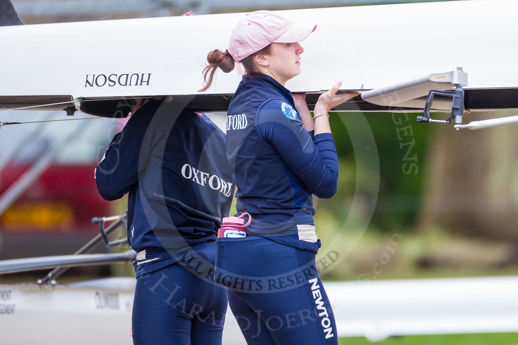 The Boat Race season 2016 - OUWBC training Wallingford: The crew of Osiris, the OUWBC reserve boat, carrying their boat to the river for their training session.
River Thames,
Wallingford,
Oxfordshire,

on 29 February 2016 at 15:15, image #23