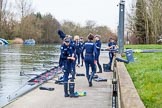 The Boat Race season 2016 - OUWBC training Wallingford: The end of the training session for the OUWBC Blue Boat crew, on the day before the Boat Race Crew Announcement and Weigh-In.
River Thames,
Wallingford,
Oxfordshire,

on 29 February 2016 at 16:37, image #148