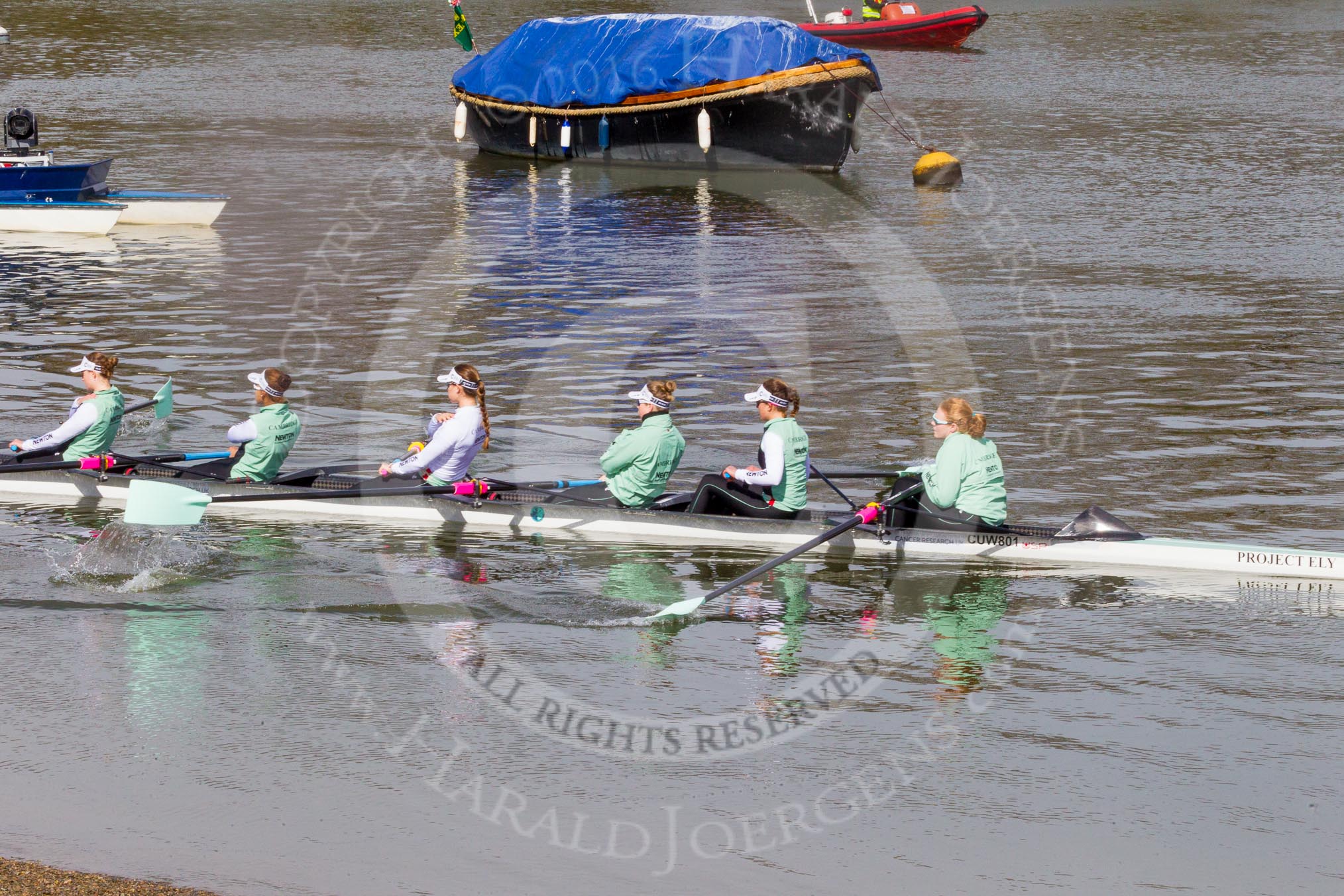 The Boat Race season 2016 -  The Cancer Research Women's Boat Race.
River Thames between Putney Bridge and Mortlake,
London SW15,

United Kingdom,
on 27 March 2016 at 13:29, image #105