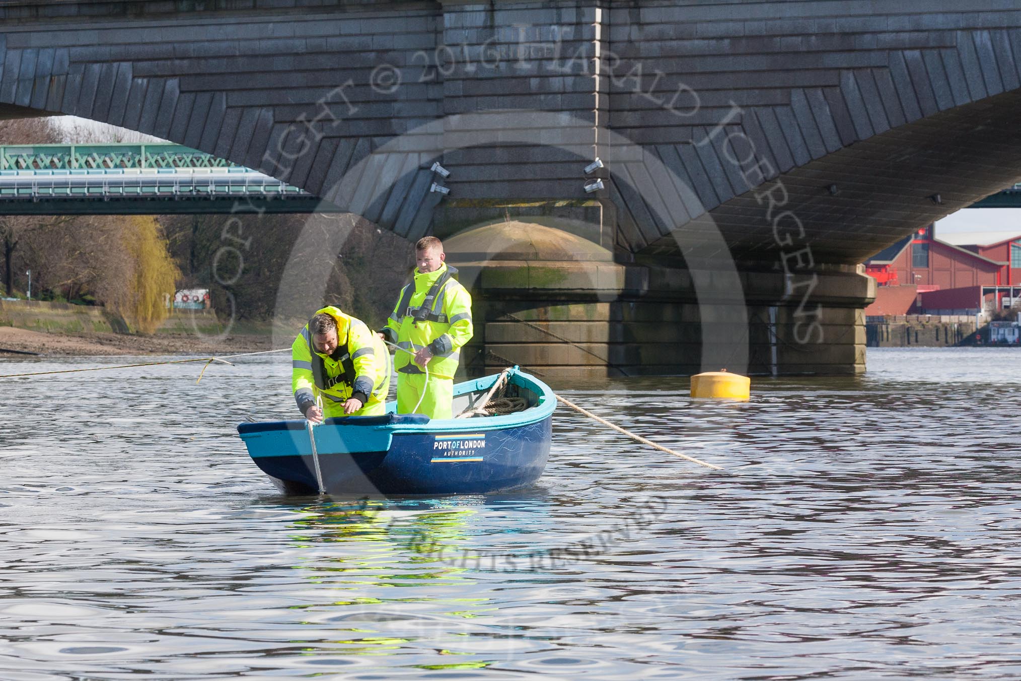 The Boat Race season 2016 -  The Cancer Research Women's Boat Race.
River Thames between Putney Bridge and Mortlake,
London SW15,

United Kingdom,
on 27 March 2016 at 13:41, image #110