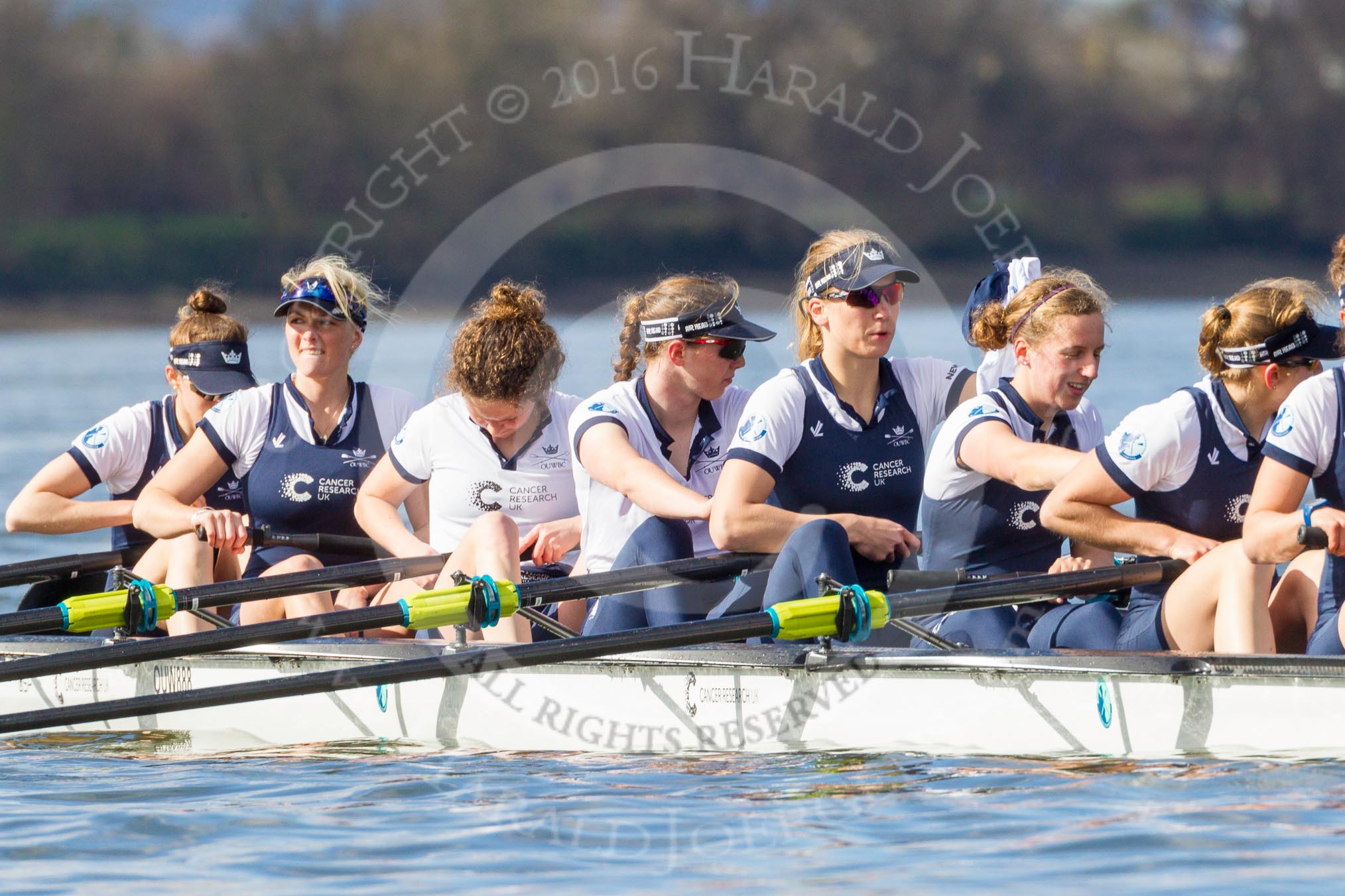 The Boat Race season 2016 -  The Cancer Research Women's Boat Race.
River Thames between Putney Bridge and Mortlake,
London SW15,

United Kingdom,
on 27 March 2016 at 14:04, image #143