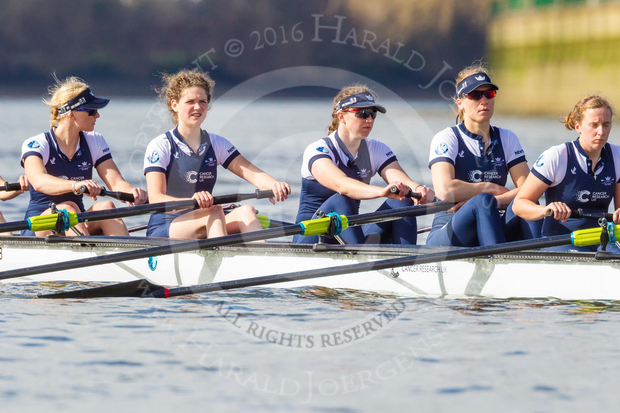 The Boat Race season 2016 -  The Cancer Research Women's Boat Race.
River Thames between Putney Bridge and Mortlake,
London SW15,

United Kingdom,
on 27 March 2016 at 14:07, image #162