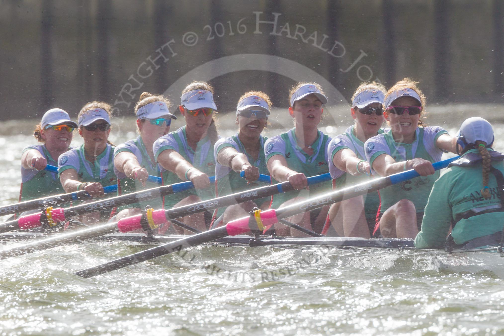 The Boat Race season 2016 -  The Cancer Research Women's Boat Race.
River Thames between Putney Bridge and Mortlake,
London SW15,

United Kingdom,
on 27 March 2016 at 14:23, image #277