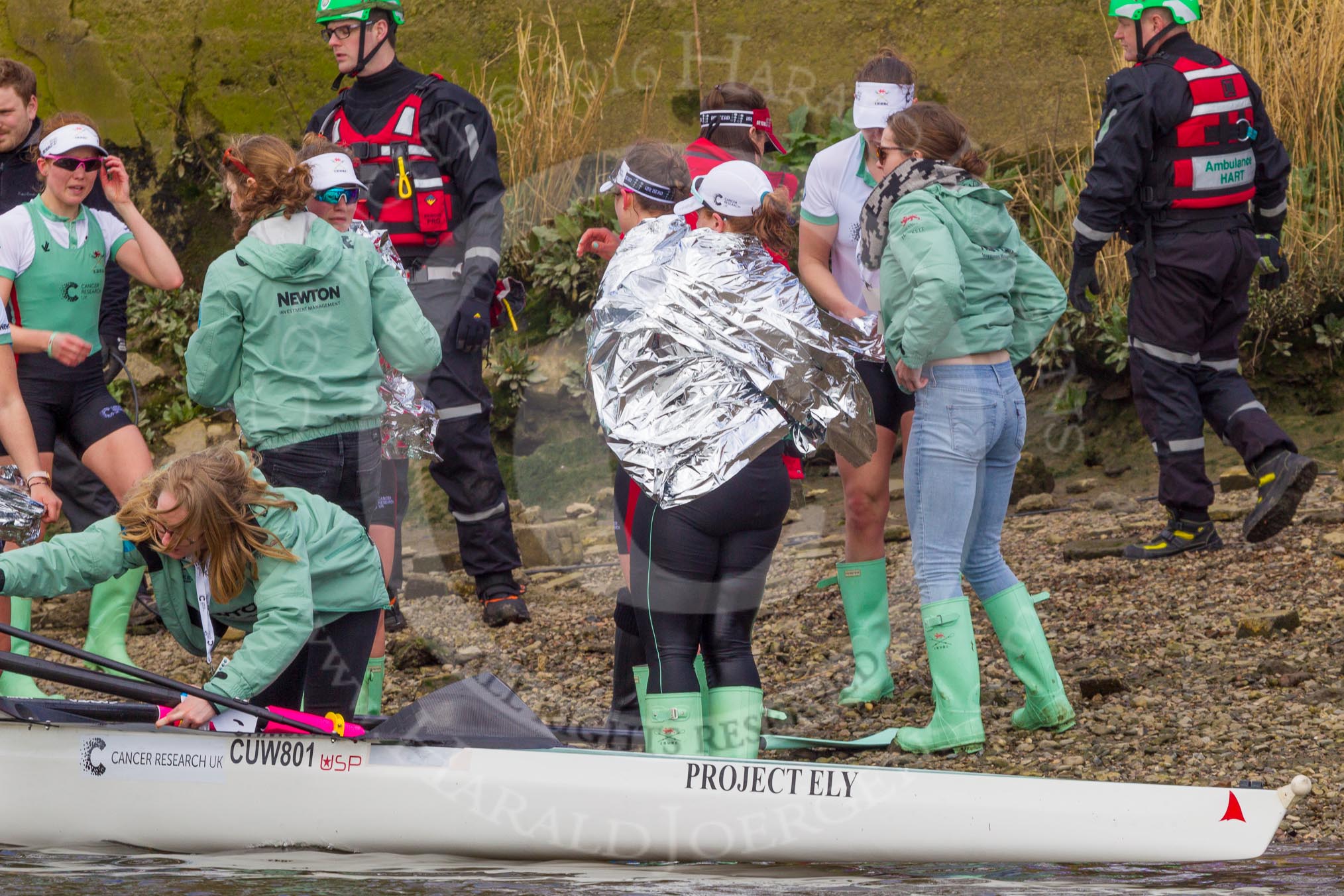 The Boat Race season 2016 -  The Cancer Research Women's Boat Race.
River Thames between Putney Bridge and Mortlake,
London SW15,

United Kingdom,
on 27 March 2016 at 14:39, image #319