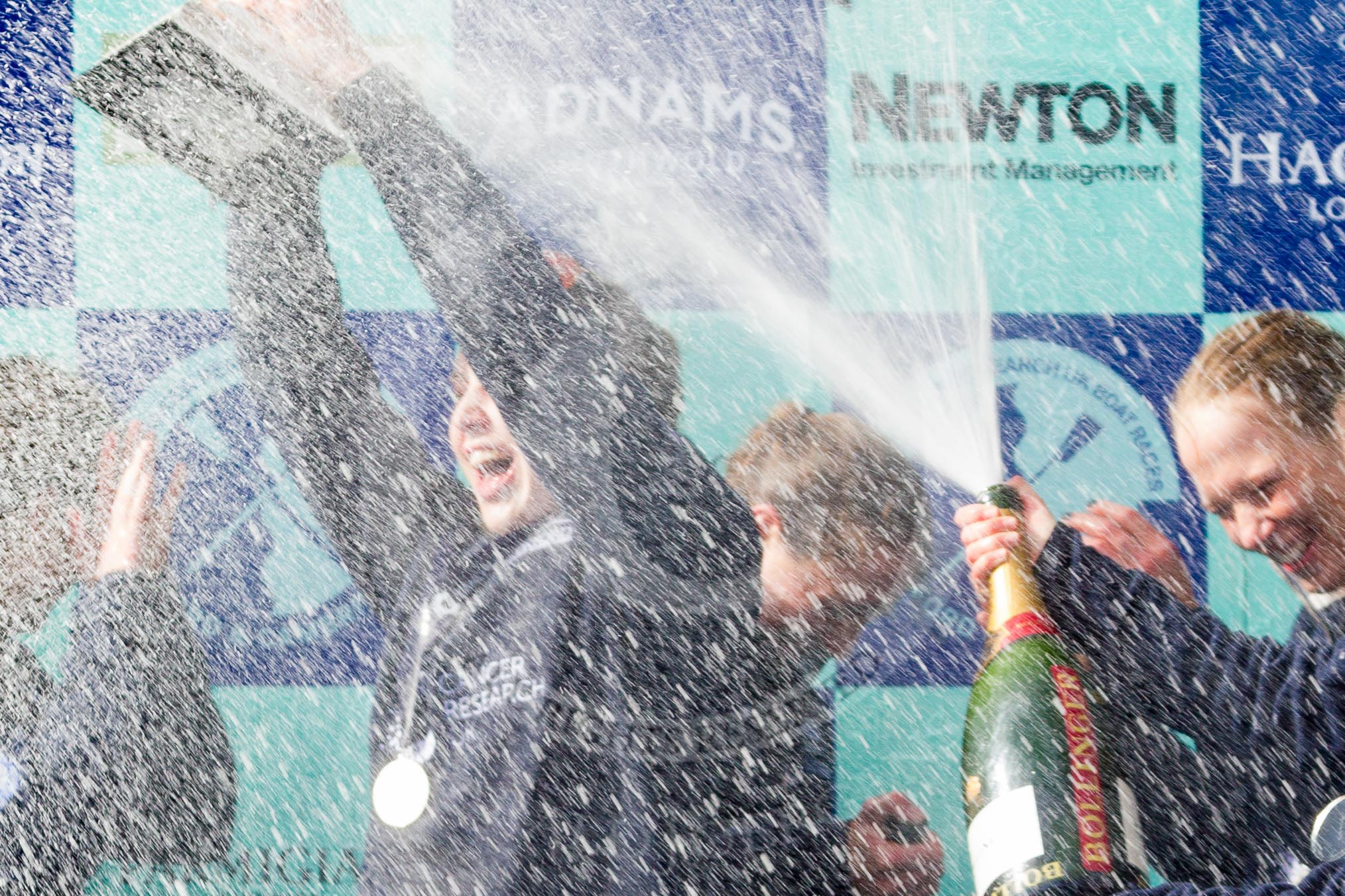 The Boat Race season 2016 -  The Cancer Research Women's Boat Race.
River Thames between Putney Bridge and Mortlake,
London SW15,

United Kingdom,
on 27 March 2016 at 14:49, image #367